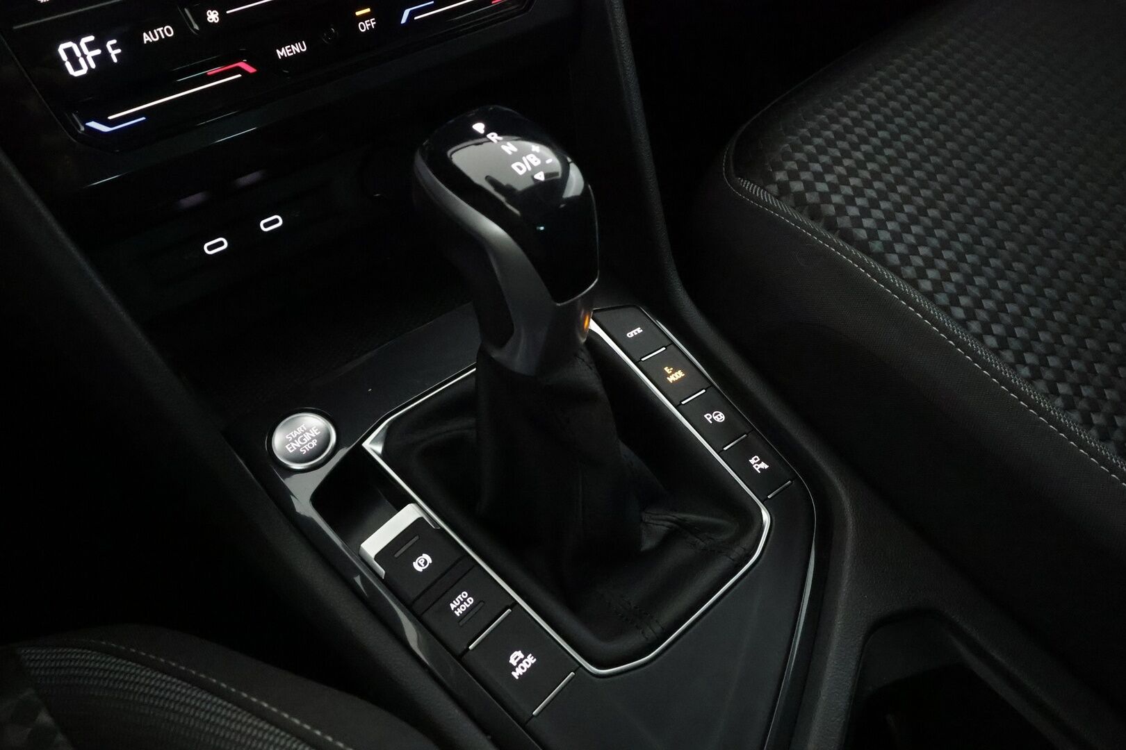 VOLKSWAGEN TIGUAN 2023 1.4TSI eHybrid 180kW DSG - | ACC | Koukku | 360° kamera | Digimittaristo | IQ.Light | Lane Assist | Apple & Android | Lämm. ratti | Sähk. takaluukku | Merkkihuollot |   