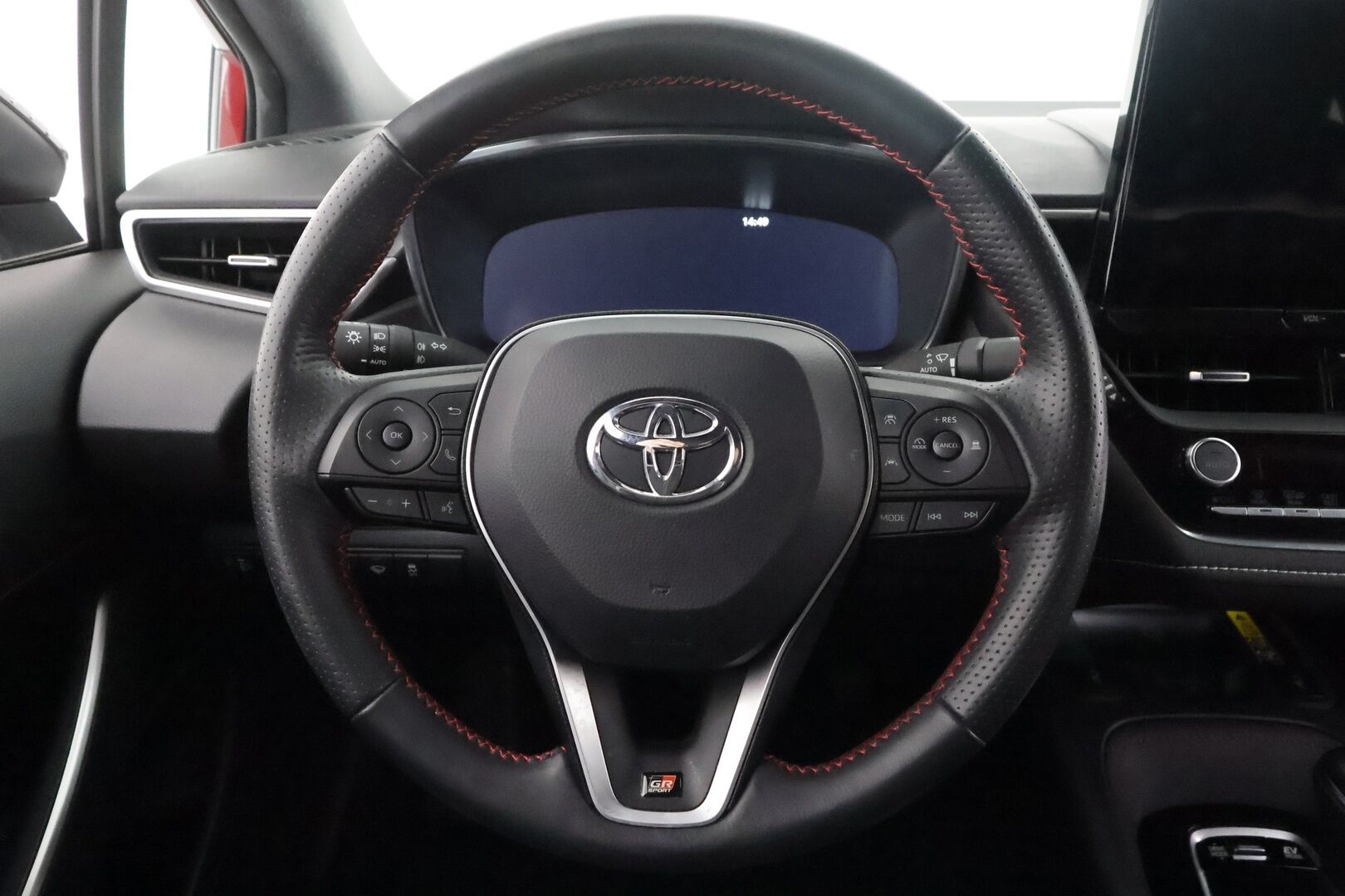 TOYOTA COROLLA 2024 1,8 Hybrid GR Sport - | ACC | Puolinahat | Digimittaristo | Keyless | Navi | LED | P.kamera ja tutkat | LDA | RSA | Apple & Android | Lämm. ratti | Merkkihuollot | 