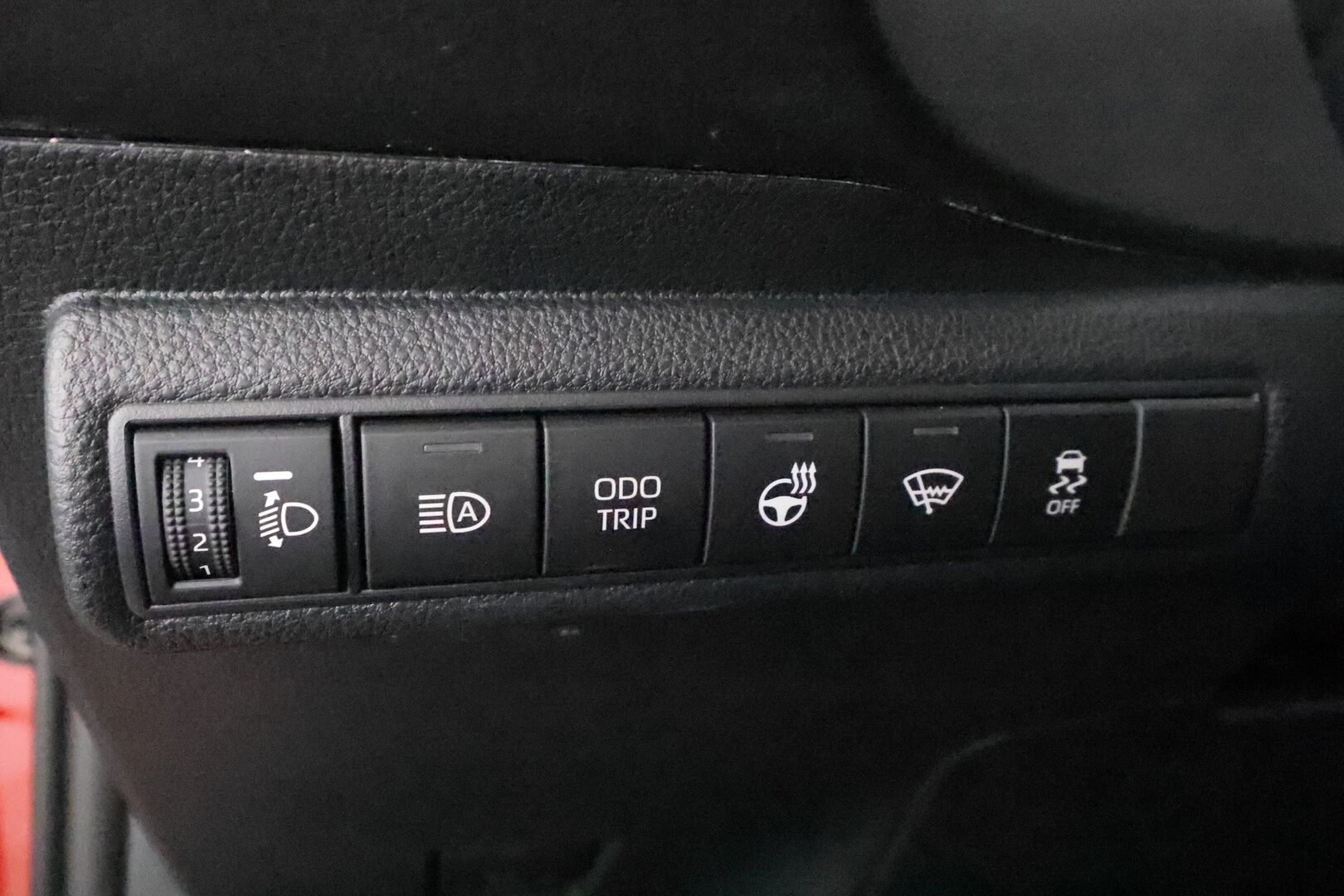 TOYOTA COROLLA 2024 1,8 Hybrid GR Sport - | ACC | Puolinahat | Digimittaristo | Keyless | Navi | LED | P.kamera ja tutkat | LDA | RSA | Apple & Android | Lämm. ratti | Merkkihuollot | 
