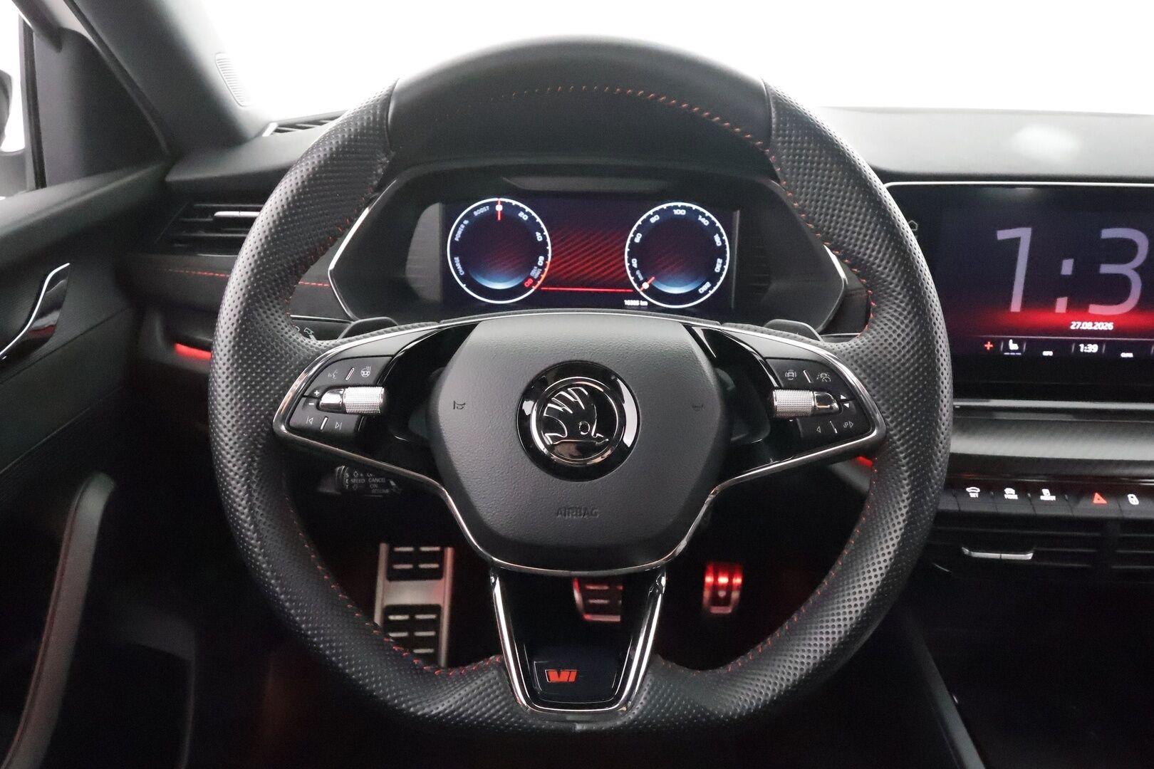 SKODA OCTAVIA 2023 Combi 1.4 TSI PHEV RS iV DSG Autom. - Canton | HUD | ACC | Matrix-LED | P.kamera | Hierovat Sporttipenkit Muistilla | Navi | Kaistavahti | Keyless | Merkkihuollot | Kahdet renkaat Skodan aluumiinivanteilla