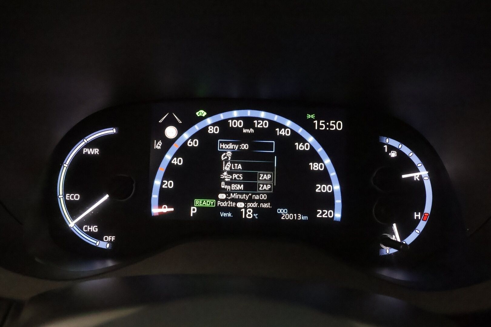 Toyota Yaris Cross 2024 1,5 Hybrid AWD-i Premium - | Koukku | ACC | P.Kamera | LED | Navi | Kaistavahti | Katveavustin | Apple&Android | Keyless | Merkkihuollot | 