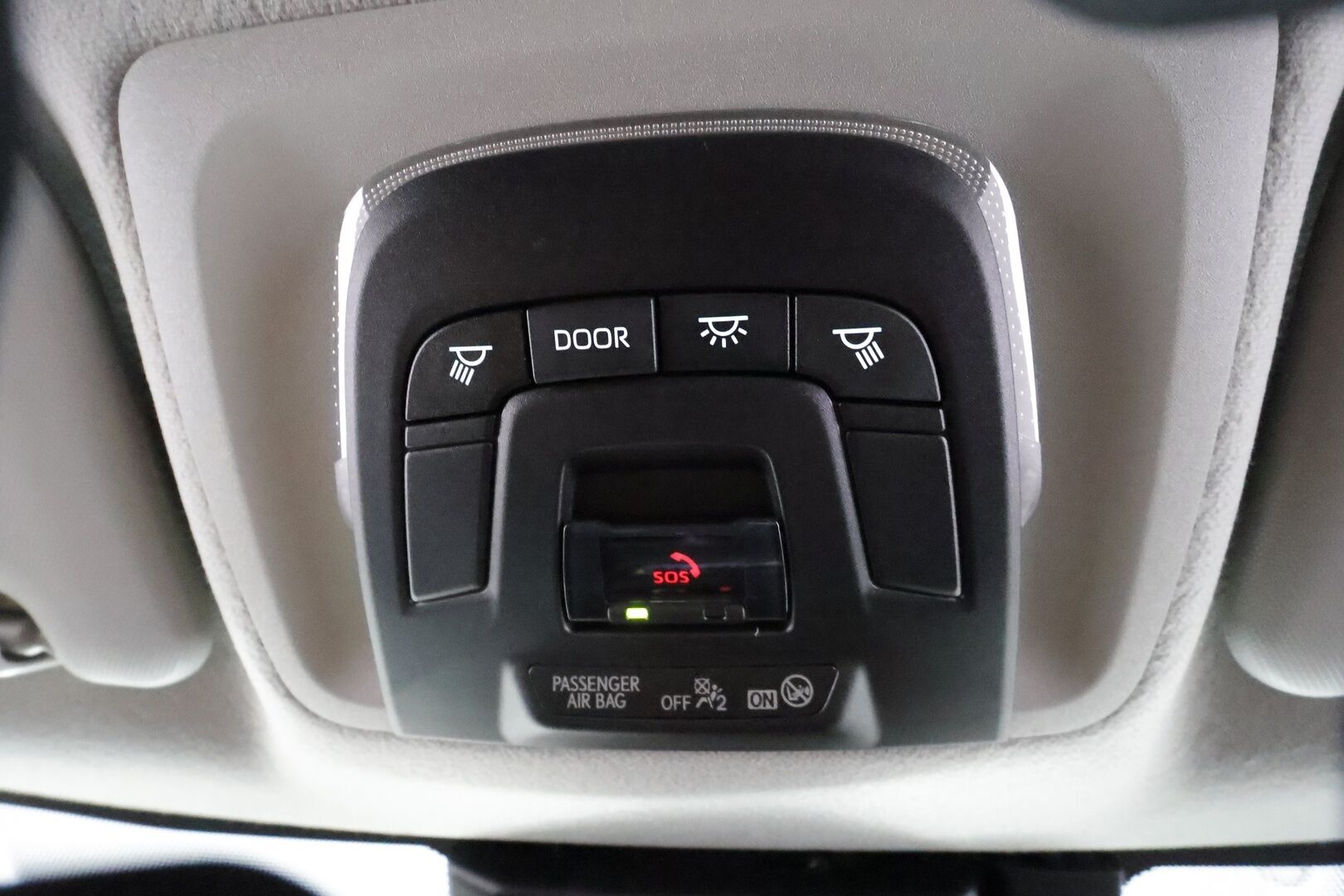 TOYOTA COROLLA 2024 Sedan 1,8 Hybrid Launch Edition - | ACC | LED | P.Kamera | Digimittaristo | PDA | Apple&Android | Kaistavahti | Keyless | Merkkihuollot |