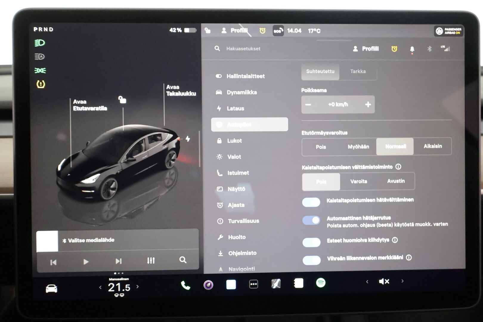 TESLA MODEL 3 2023 Long Range Dual Motor - | ACC | ILP | Matrix | Ryzen | Lasikatto | Muistipenkki | Sähkönahat | Premium audio | P.kamera | Autosteer | 2x renkaat aluin | ALV | 