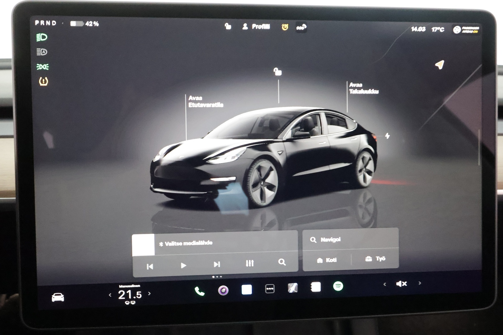 TESLA MODEL 3 2023 Long Range Dual Motor - | ACC | ILP | Matrix | Ryzen | Lasikatto | Muistipenkki | Sähkönahat | Premium audio | P.kamera | Autosteer | 2x renkaat aluin | ALV | 