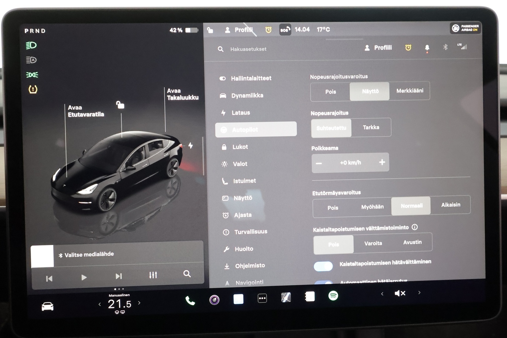 TESLA MODEL 3 2023 Long Range Dual Motor - | ACC | ILP | Matrix | Ryzen | Lasikatto | Muistipenkki | Sähkönahat | Premium audio | P.kamera | Autosteer | 2x renkaat aluin | ALV | 