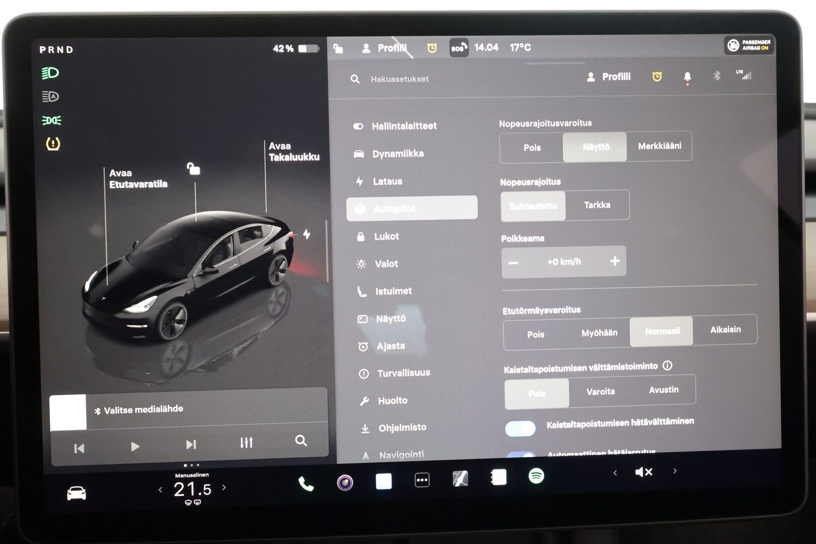 TESLA MODEL 3 2023 Long Range Dual Motor - | ACC | ILP | Matrix | Ryzen | Lasikatto | Muistipenkki | Sähkönahat | Premium audio | P.kamera | Autosteer | 2x renkaat aluin | ALV | 