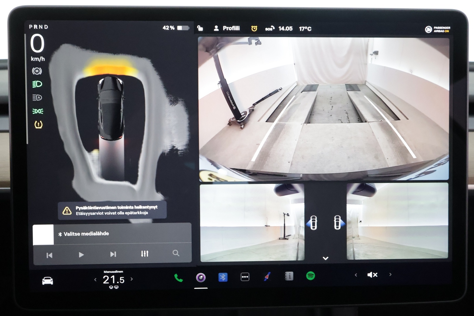 TESLA MODEL 3 2023 Long Range Dual Motor - | ACC | ILP | Matrix | Ryzen | Lasikatto | Muistipenkki | Sähkönahat | Premium audio | P.kamera | Autosteer | 2x renkaat aluin | ALV | 
