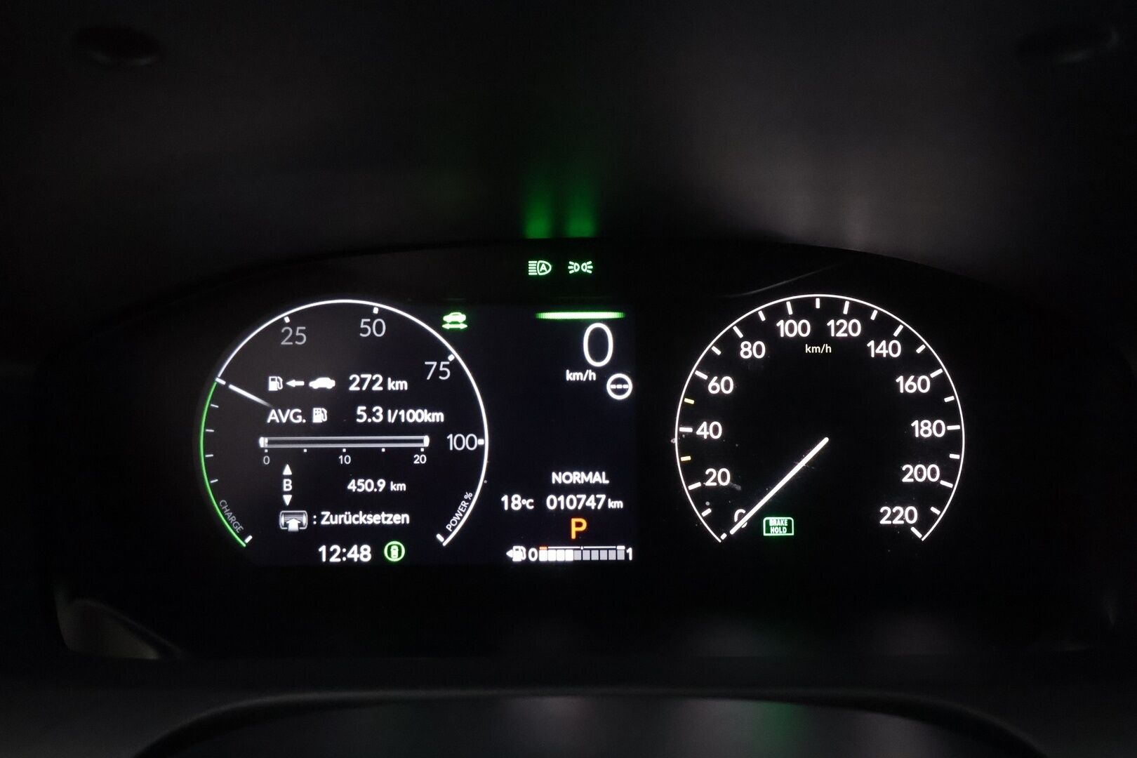 HONDA ZR-V 2025 e:HEV 2.0 i-MMD Sport Black Emblem - | ACC | Koukku | Sähköpenkit | Puolinahat | Lane Assist | BSM | P.kamera | Apple & Android | Sähk. takaluukku | LED | Merkkihuollot | 
