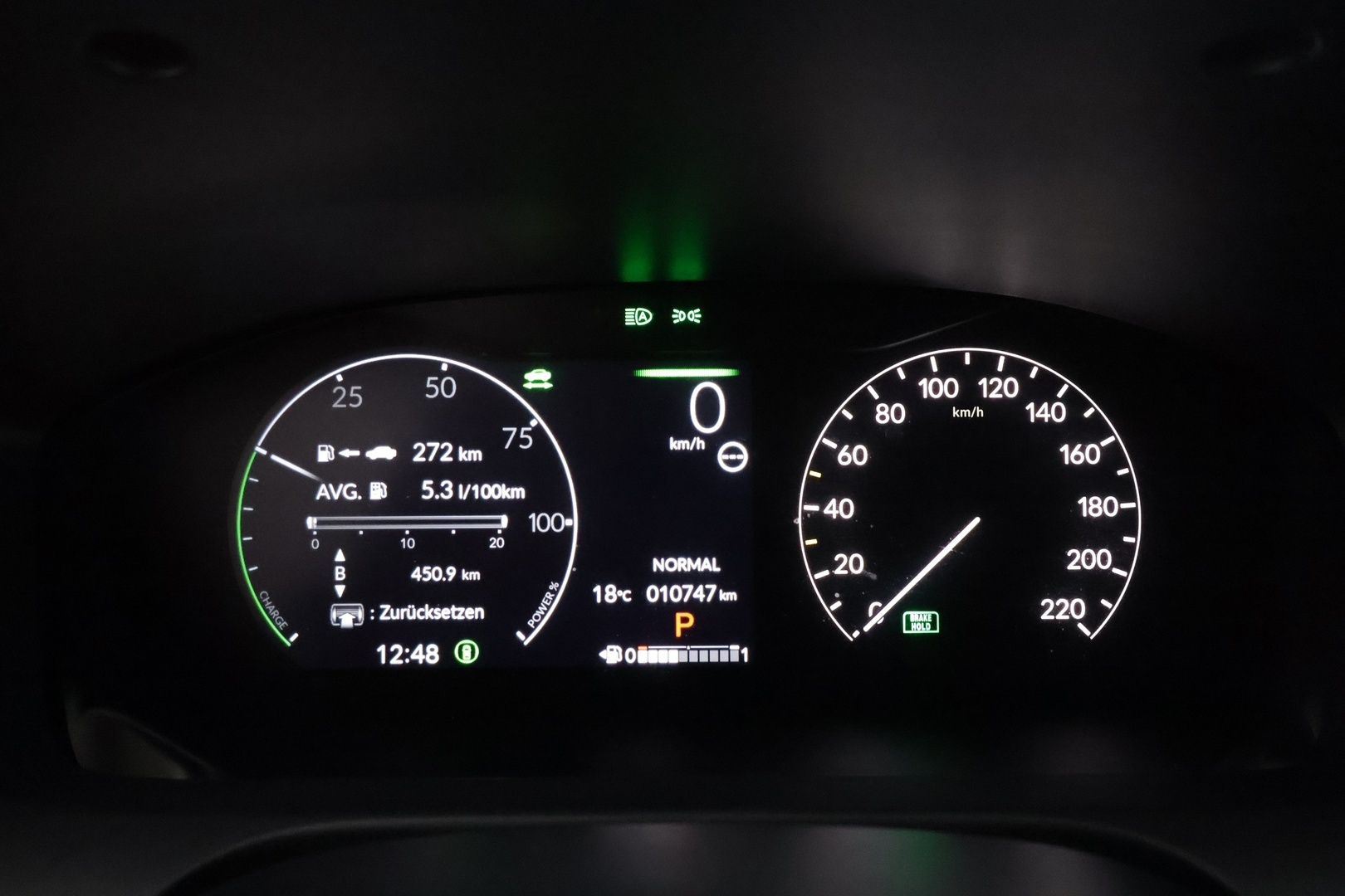 HONDA ZR-V 2025 e:HEV 2.0 i-MMD Sport Black Emblem - | ACC | Koukku | Sähköpenkit | Puolinahat | Lane Assist | BSM | P.kamera | Apple & Android | Sähk. takaluukku | LED | Merkkihuollot | 