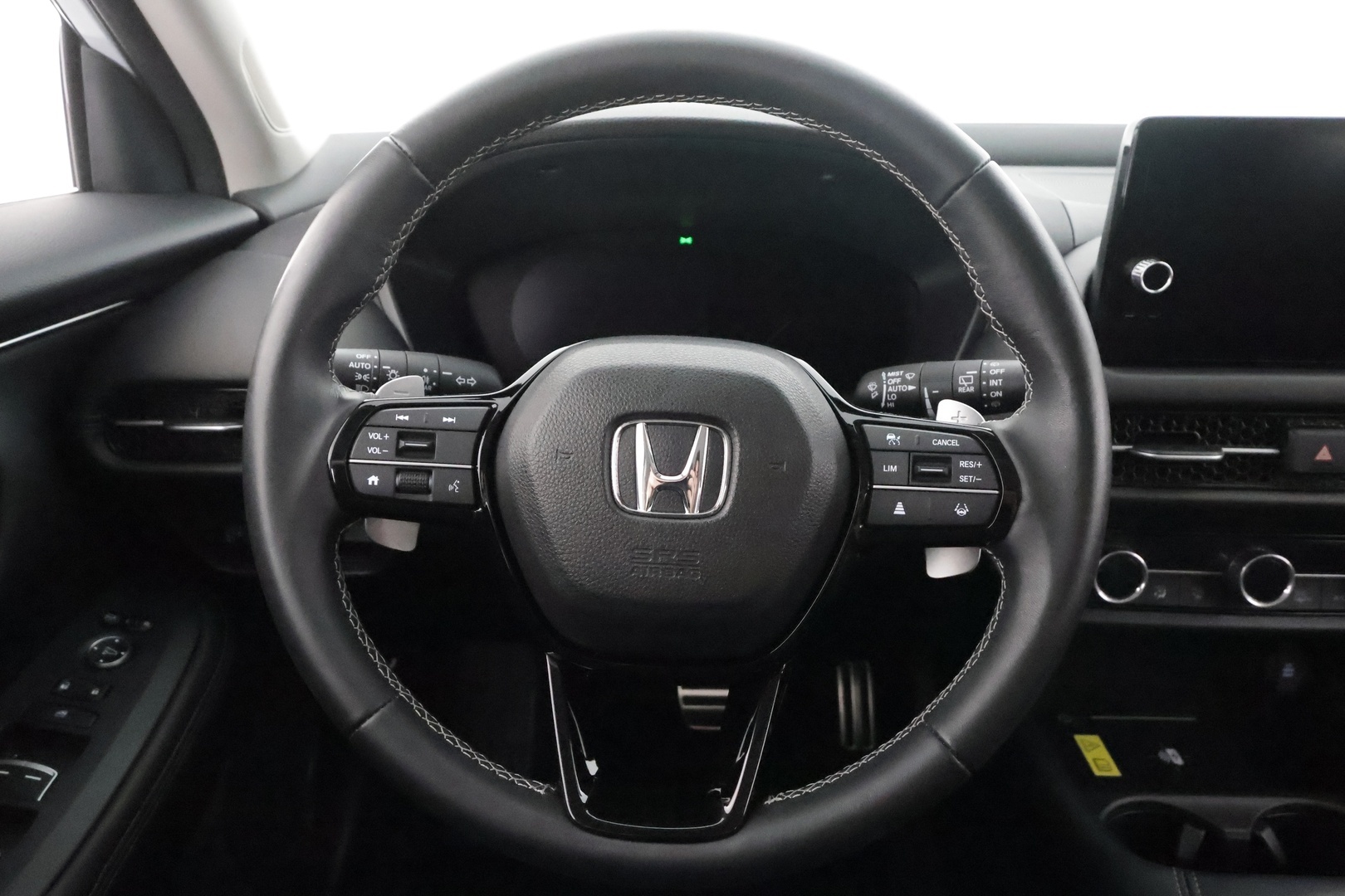 HONDA ZR-V 2025 e:HEV 2.0 i-MMD Sport Black Emblem - | ACC | Koukku | Sähköpenkit | Puolinahat | Lane Assist | BSM | P.kamera | Apple & Android | Sähk. takaluukku | LED | Merkkihuollot | 