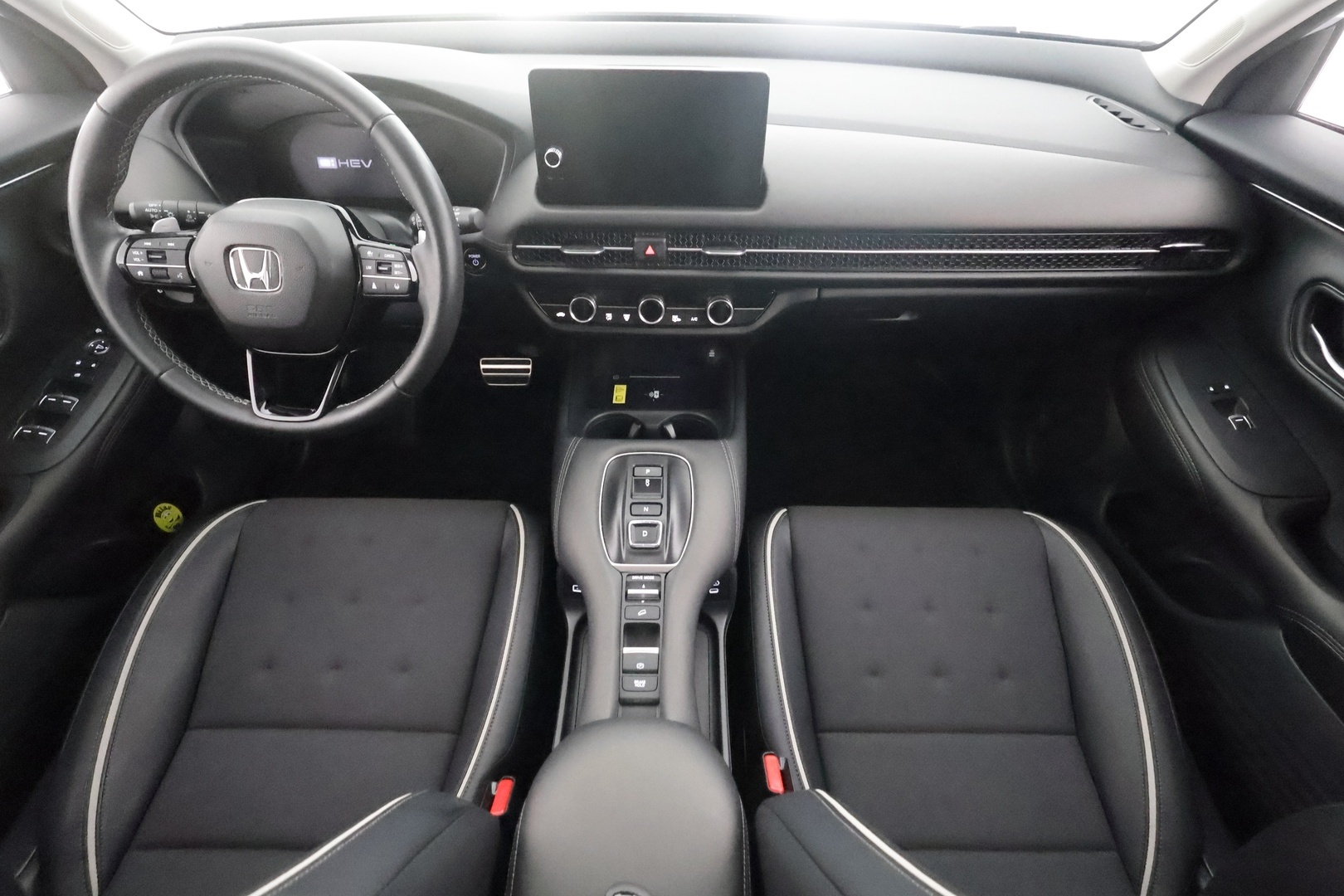 HONDA ZR-V 2025 e:HEV 2.0 i-MMD Sport Black Emblem - | ACC | Koukku | Sähköpenkit | Puolinahat | Lane Assist | BSM | P.kamera | Apple & Android | Sähk. takaluukku | LED | Merkkihuollot | 