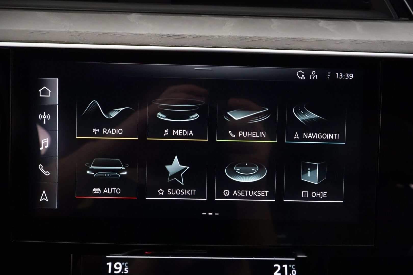 AUDI E-TRON 2022 Sportback S line quattro 55 300kW - | ACC | Lisälämmitin | P.Kamera | Sporttinahat | LED | HUD | Keyless | Apple&Android | Merkkihuollettu | Kahdet Renkaat |