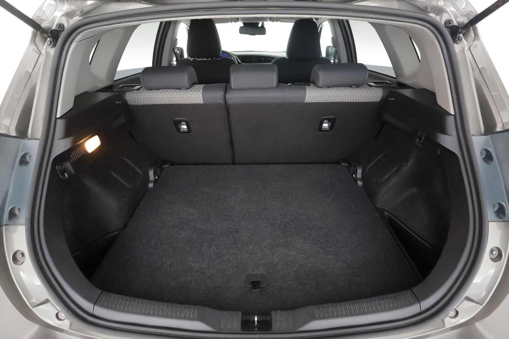 TOYOTA AURIS 2019 Hatchback 1,2 T Active - | P.Kamera | Kaistavahti | Koukku | Keyless | Vakkari | Facelift | Bluetooth | Kahdet renkaat |