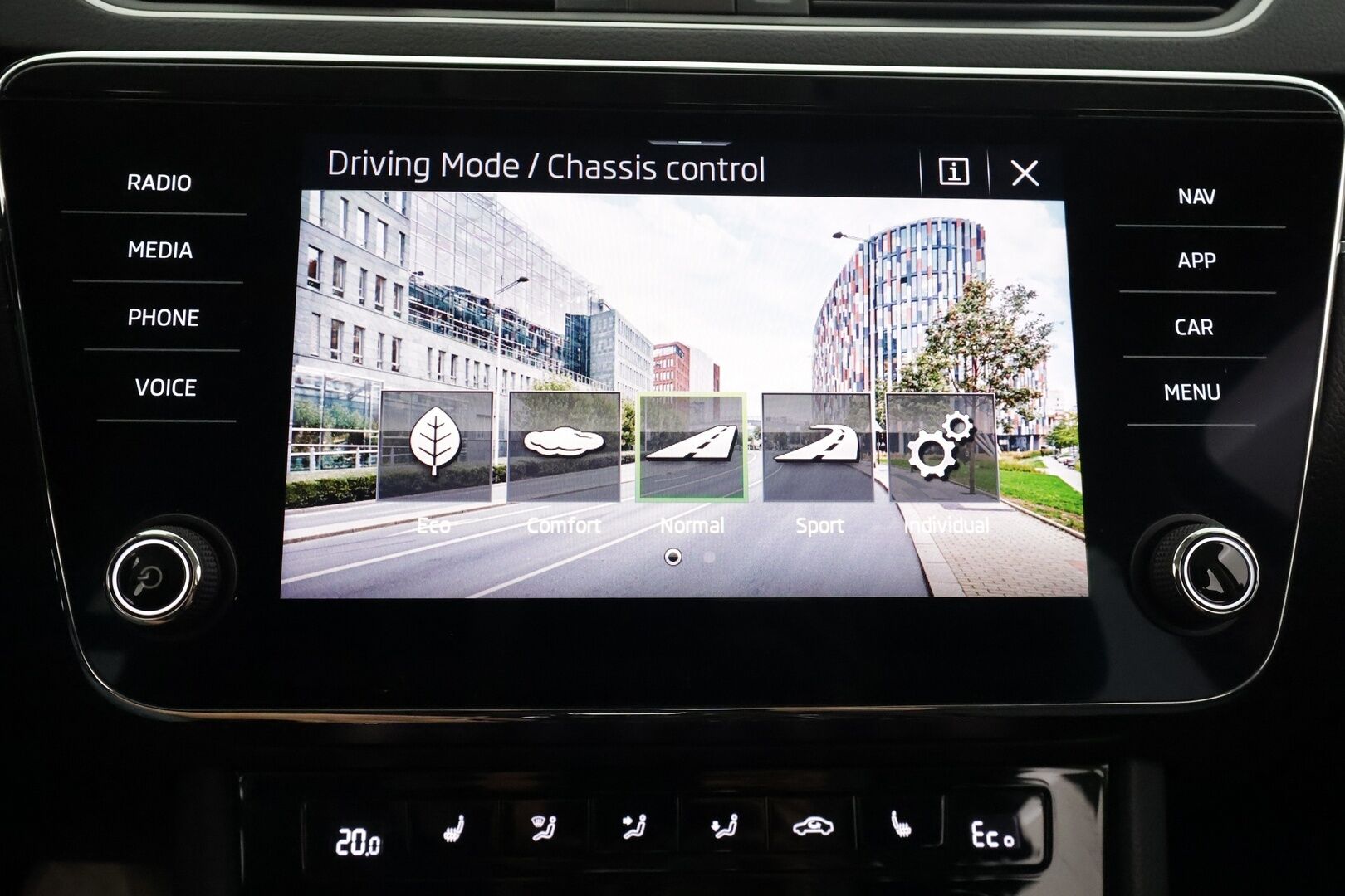 Skoda Superb 2021 Combi 1.4 TSI PHEV Style iV DSG Autom. - | ACC | Koukku | P.tutkat | Canton | LED | Muistipenkit | Digimittaristo | Keyless | Apple&Android | Merkkihuollettu | 