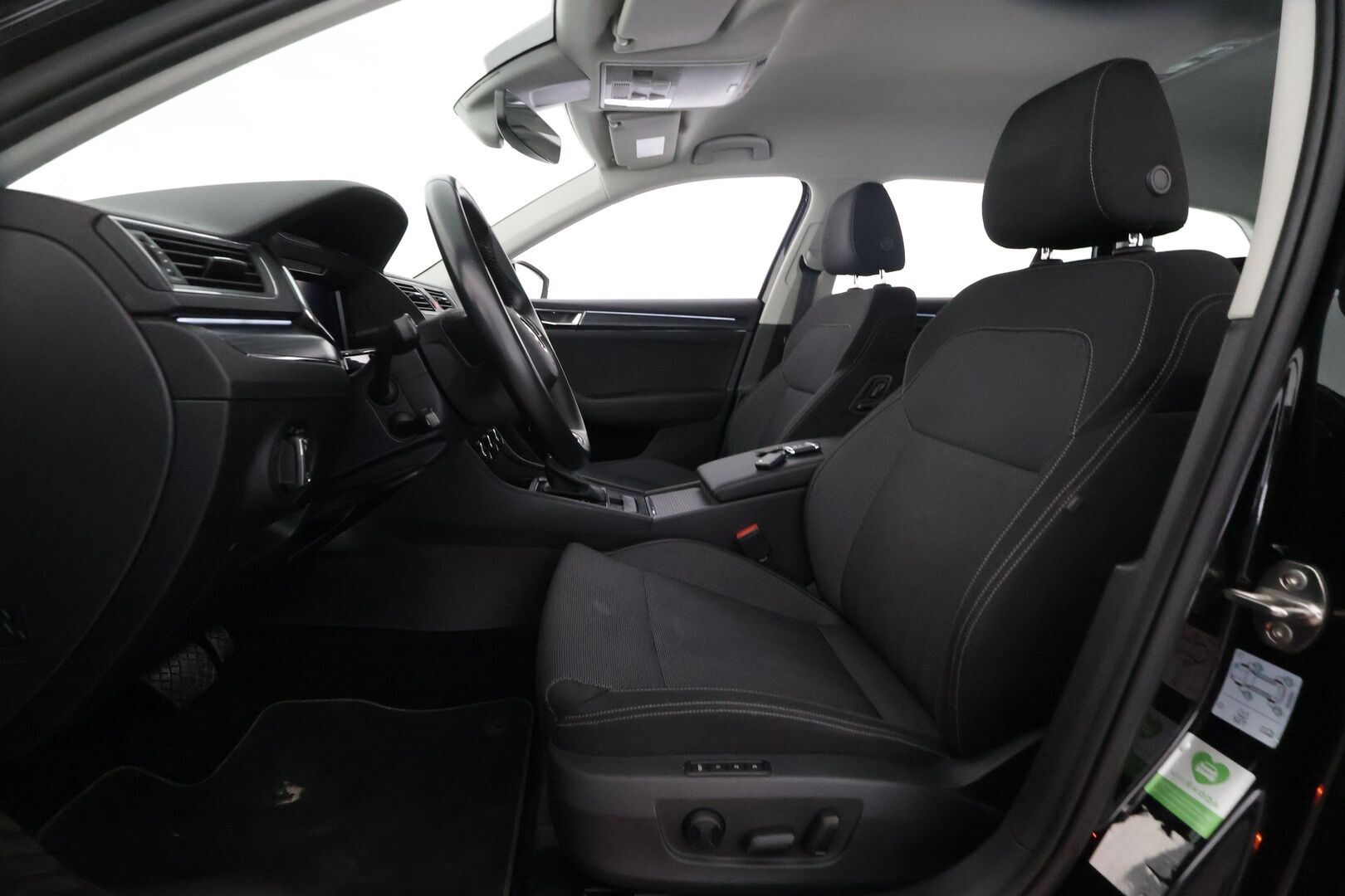 Skoda Superb 2021 Combi 1.4 TSI PHEV Style iV DSG Autom. - | ACC | Koukku | P.tutkat | Canton | LED | Muistipenkit | Digimittaristo | Keyless | Apple&Android | Merkkihuollettu | 