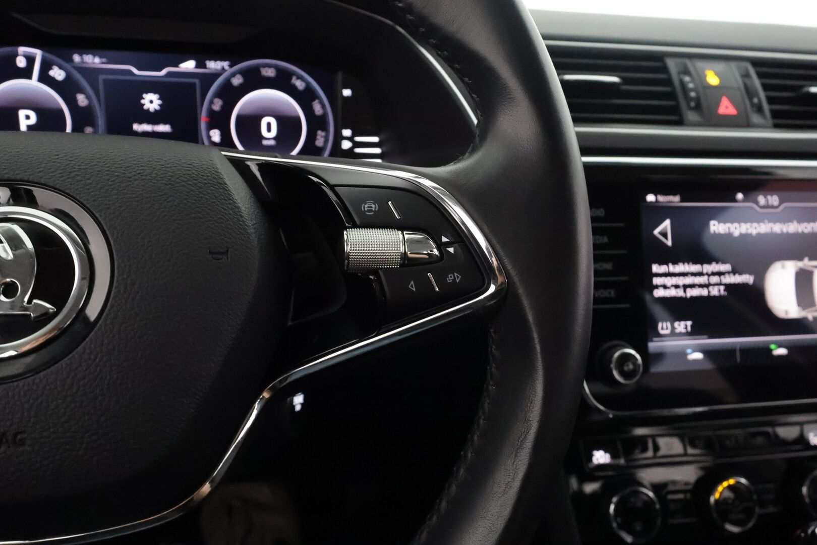 Skoda Superb 2021 Combi 1.4 TSI PHEV Style iV DSG Autom. - | ACC | Koukku | P.tutkat | Canton | LED | Muistipenkit | Digimittaristo | Keyless | Apple&Android | Merkkihuollettu | 