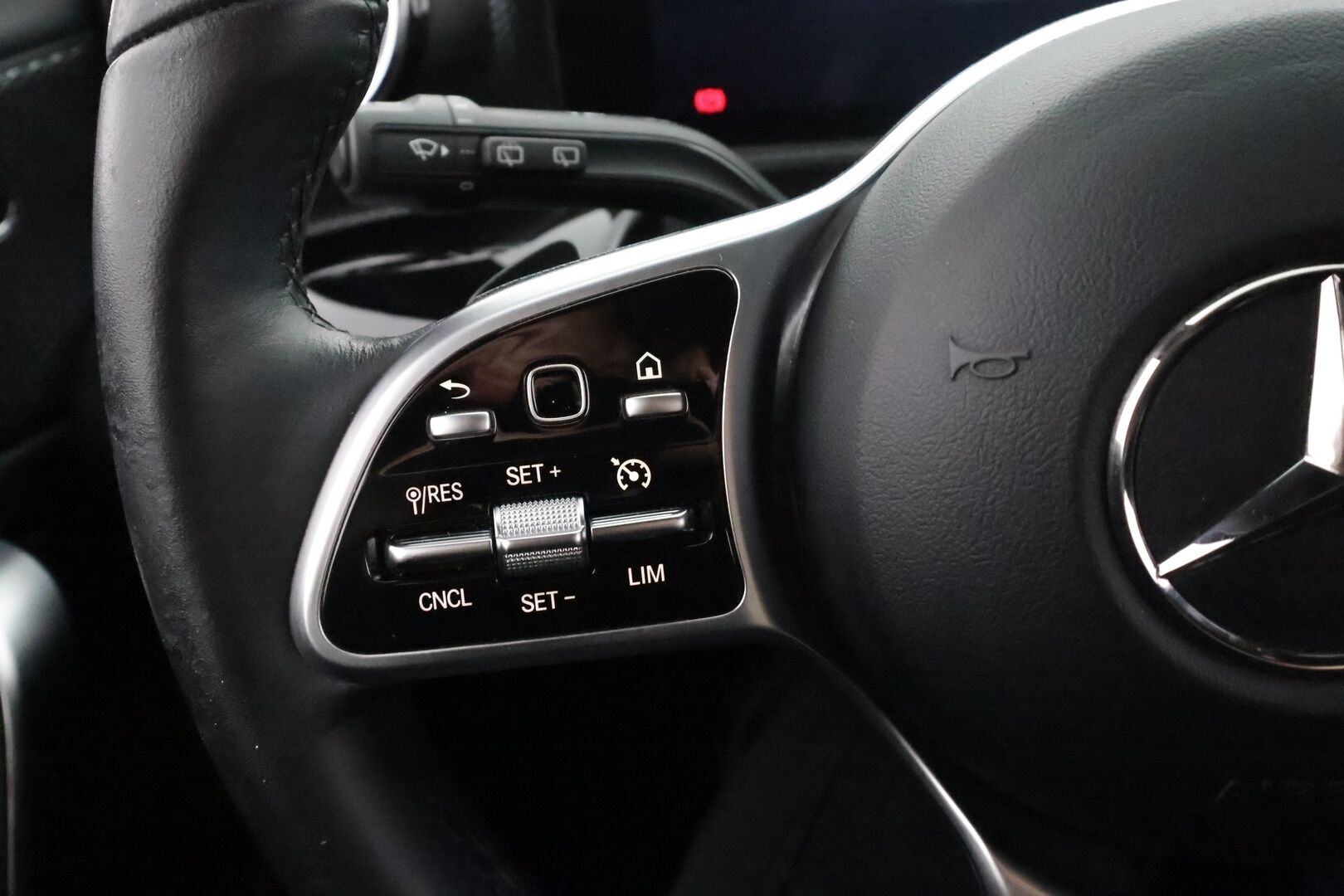 Mercedes-Benz A 2022 180 A Business - | Vakkari | Widescreen | High Performance LED | Nahat | P.Kamera | Navi | Keyless | Apple&Android | 