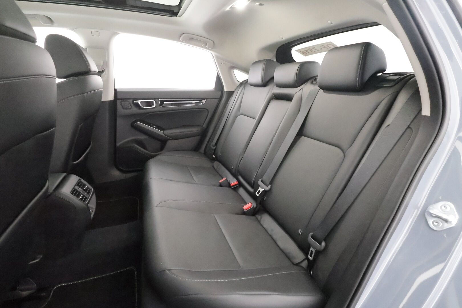Honda Civic 2023 Hybrid Advance - | ACC | Panorama | BOSE | Nahkaverhoilu | Sähköpenkit | LKA | BSM | Keyless | P.kamera | LED | Digimittaristo | Apple & Android | Merkkihuollot | 