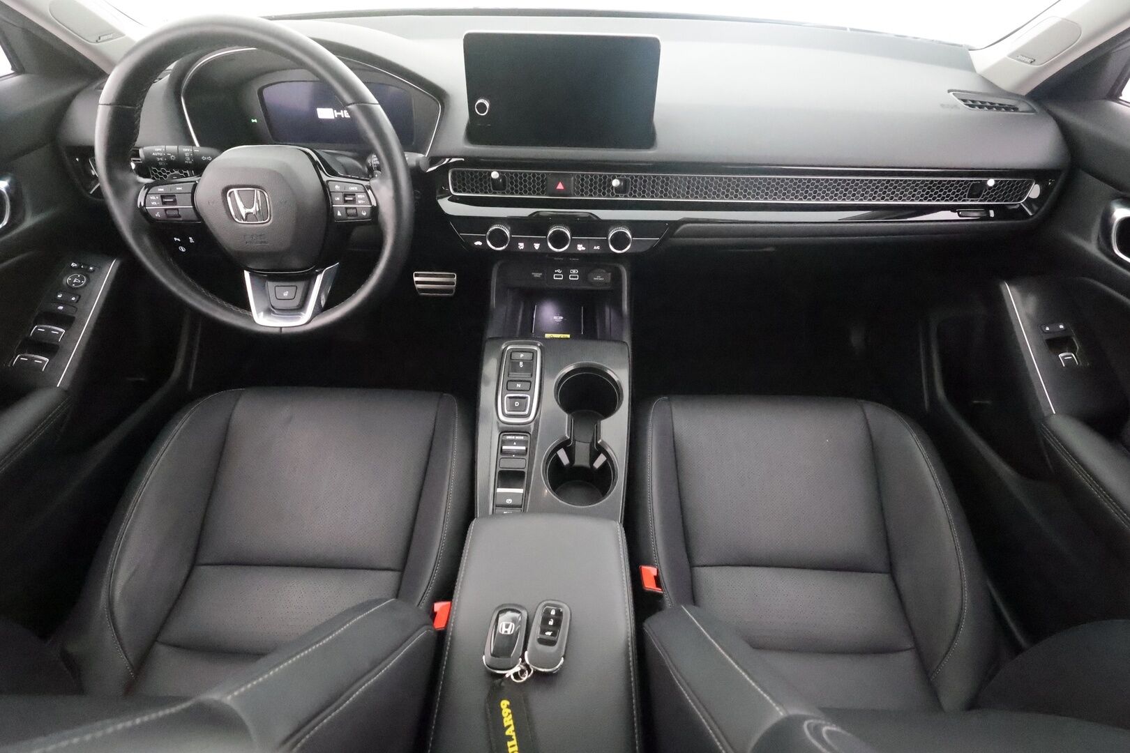 Honda Civic 2023 Hybrid Advance - | ACC | Panorama | BOSE | Nahkaverhoilu | Sähköpenkit | LKA | BSM | Keyless | P.kamera | LED | Digimittaristo | Apple & Android | Merkkihuollot | 