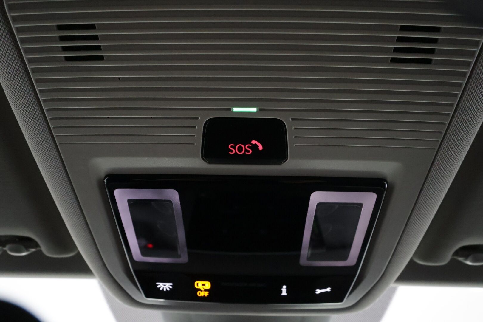 SKODA ENYAQ 2023 iV80X 265hv Convenience Plus - | ACC | ILP | Koukku | Matrix-LED | P.kamera | Puolinahat | Muistipenkki | Keyless | Apple&Android | Kahdet Renkaat | Merkkihuollettu |