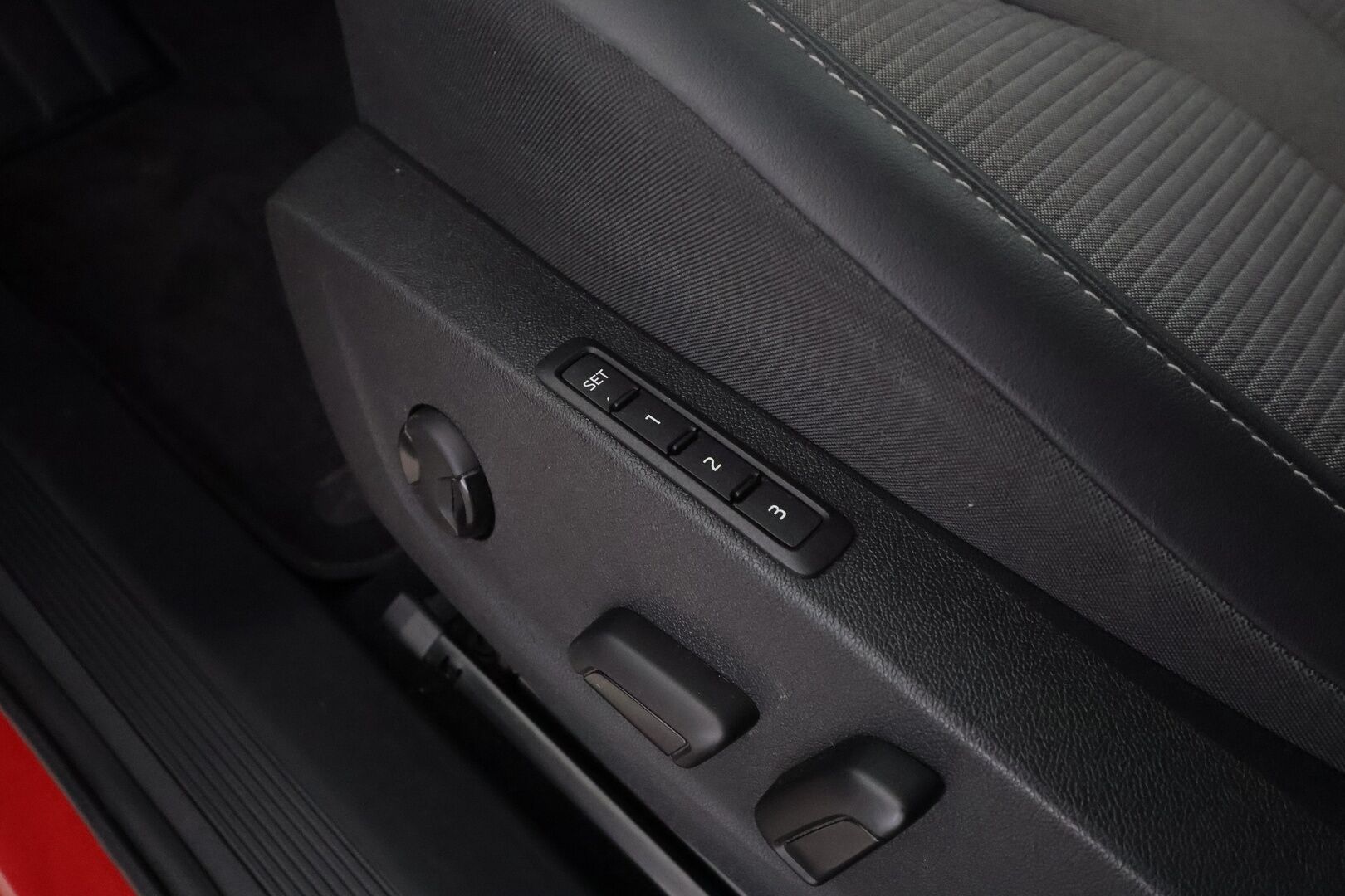 SKODA ENYAQ 2023 iV80X 265hv Convenience Plus - | ACC | ILP | Koukku | Matrix-LED | P.kamera | Puolinahat | Muistipenkki | Keyless | Apple&Android | Kahdet Renkaat | Merkkihuollettu |