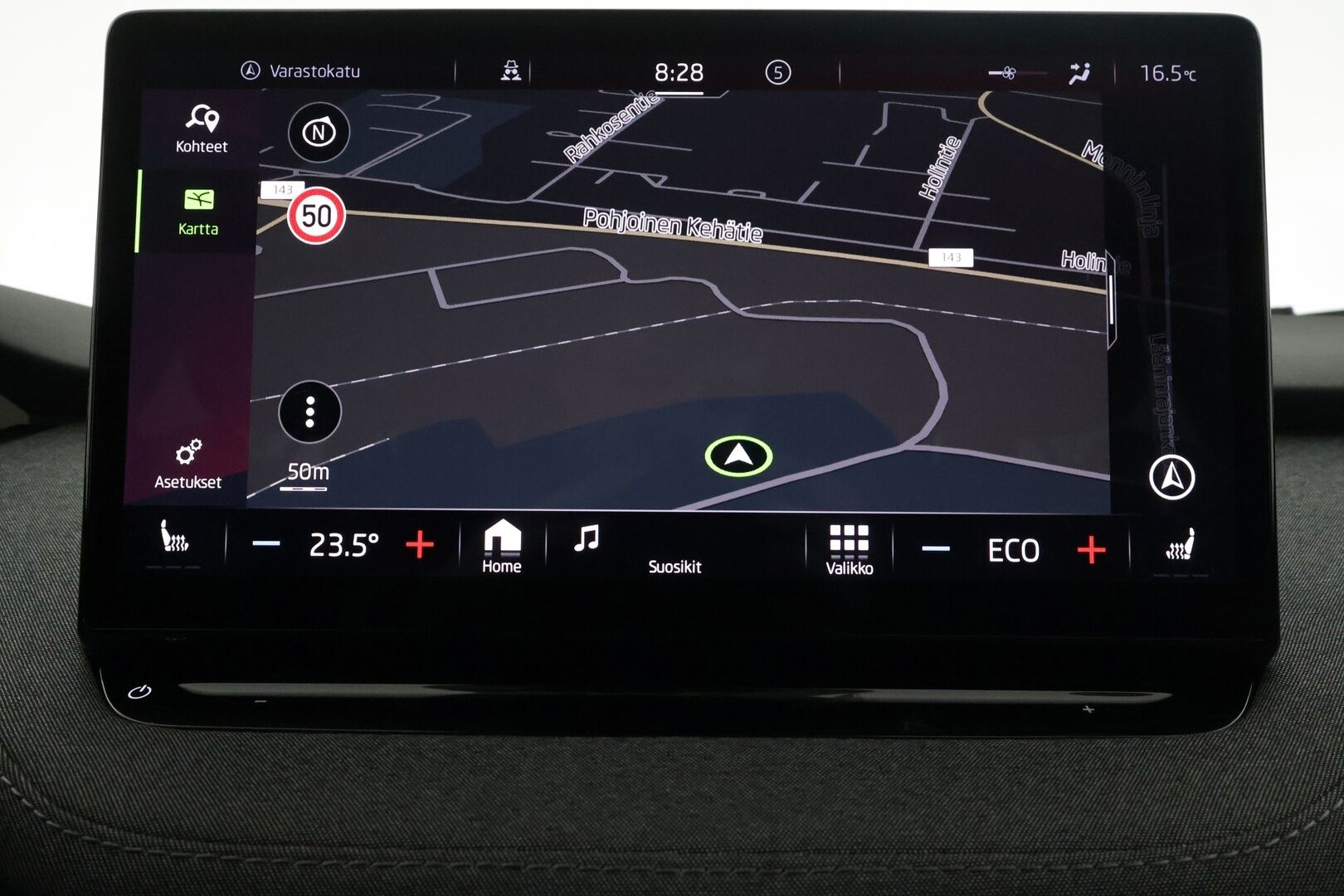 SKODA ENYAQ 2023 iV80X 265hv Convenience Plus - | ACC | ILP | Koukku | Matrix-LED | P.kamera | Puolinahat | Muistipenkki | Keyless | Apple&Android | Kahdet Renkaat | Merkkihuollettu |