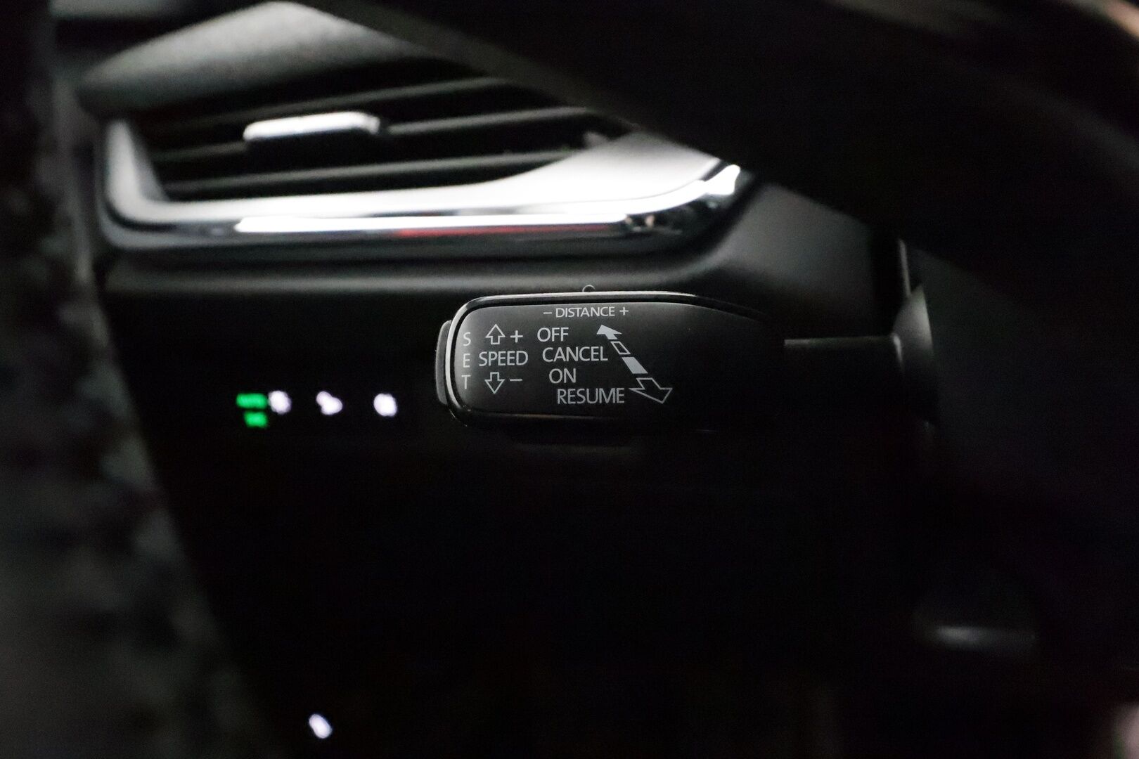 SKODA ENYAQ 2023 iV80X 265hv Convenience Plus - | ACC | ILP | Koukku | Matrix-LED | P.kamera | Puolinahat | Muistipenkki | Keyless | Apple&Android | Kahdet Renkaat | Merkkihuollettu |