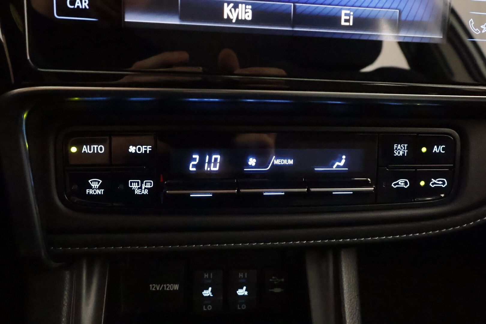 TOYOTA AURIS 2019 Hatchback 1,2 T Active - | Facelift | Merkkihuollettu | P.kamera | Keyless | Vakkari | Kaistavahti | PCS | RSA | Bluetooth | Penkinlämmittimet | Aut. pitkät | Aut. ilmastointi |