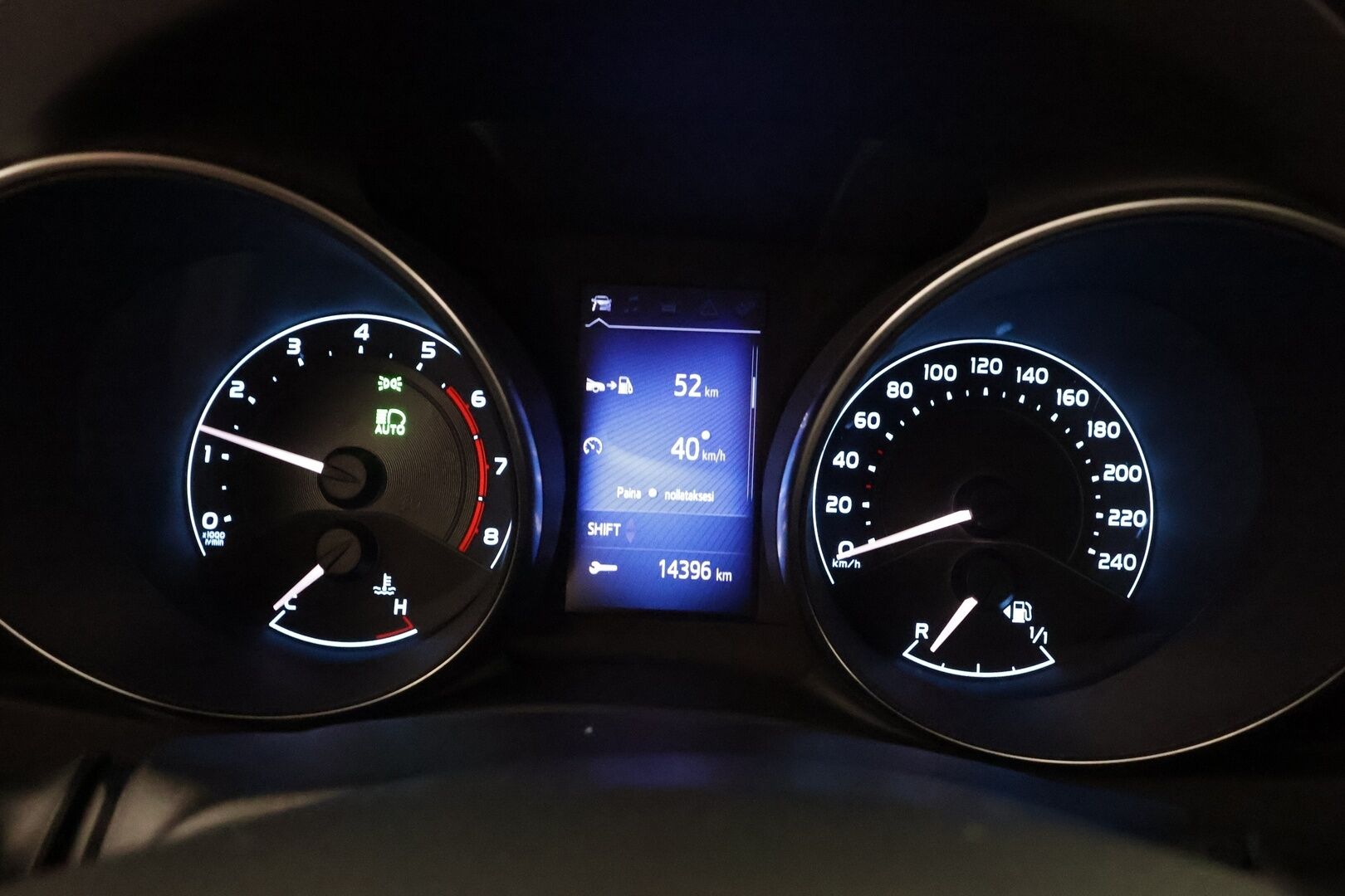 TOYOTA AURIS 2019 Hatchback 1,2 T Active - | Facelift | Merkkihuollettu | P.kamera | Keyless | Vakkari | Kaistavahti | PCS | RSA | Bluetooth | Penkinlämmittimet | Aut. pitkät | Aut. ilmastointi |