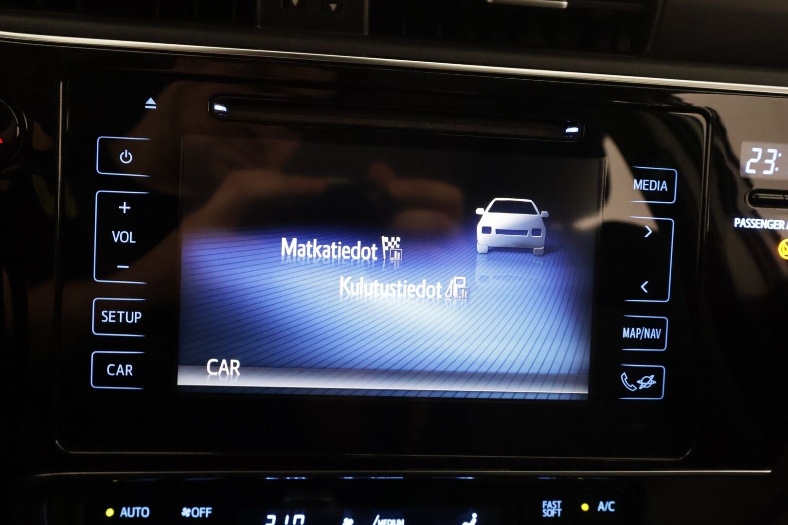 TOYOTA AURIS 2019 Hatchback 1,2 T Active - | Facelift | Merkkihuollettu | P.kamera | Keyless | Vakkari | Kaistavahti | PCS | RSA | Bluetooth | Penkinlämmittimet | Aut. pitkät | Aut. ilmastointi |