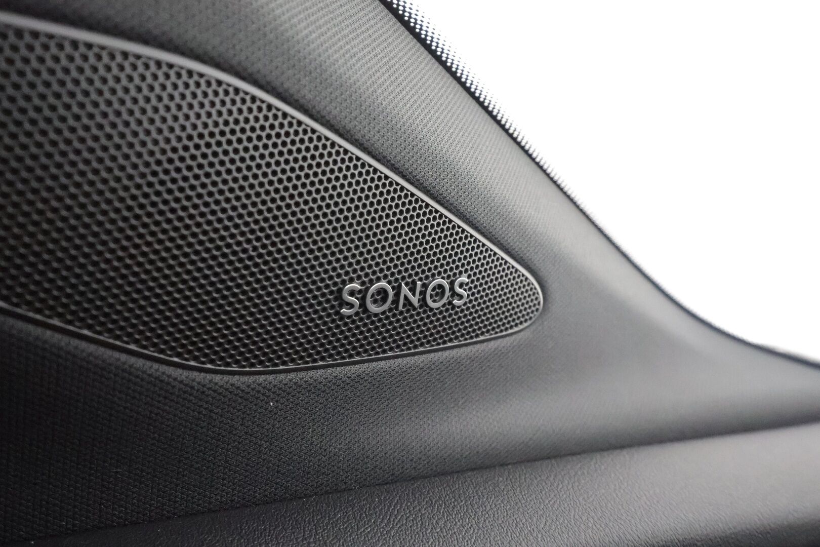 AUDI Q4 E-TRON 2023 40 Sportsback S-Line - ACC | ILP | Koukku | SONOS | S-Line | Matrix | Puolinahat | Sporttipenkit | P.kamera | Sähk. takaluukku | Keyless | Merkkihuollot | 