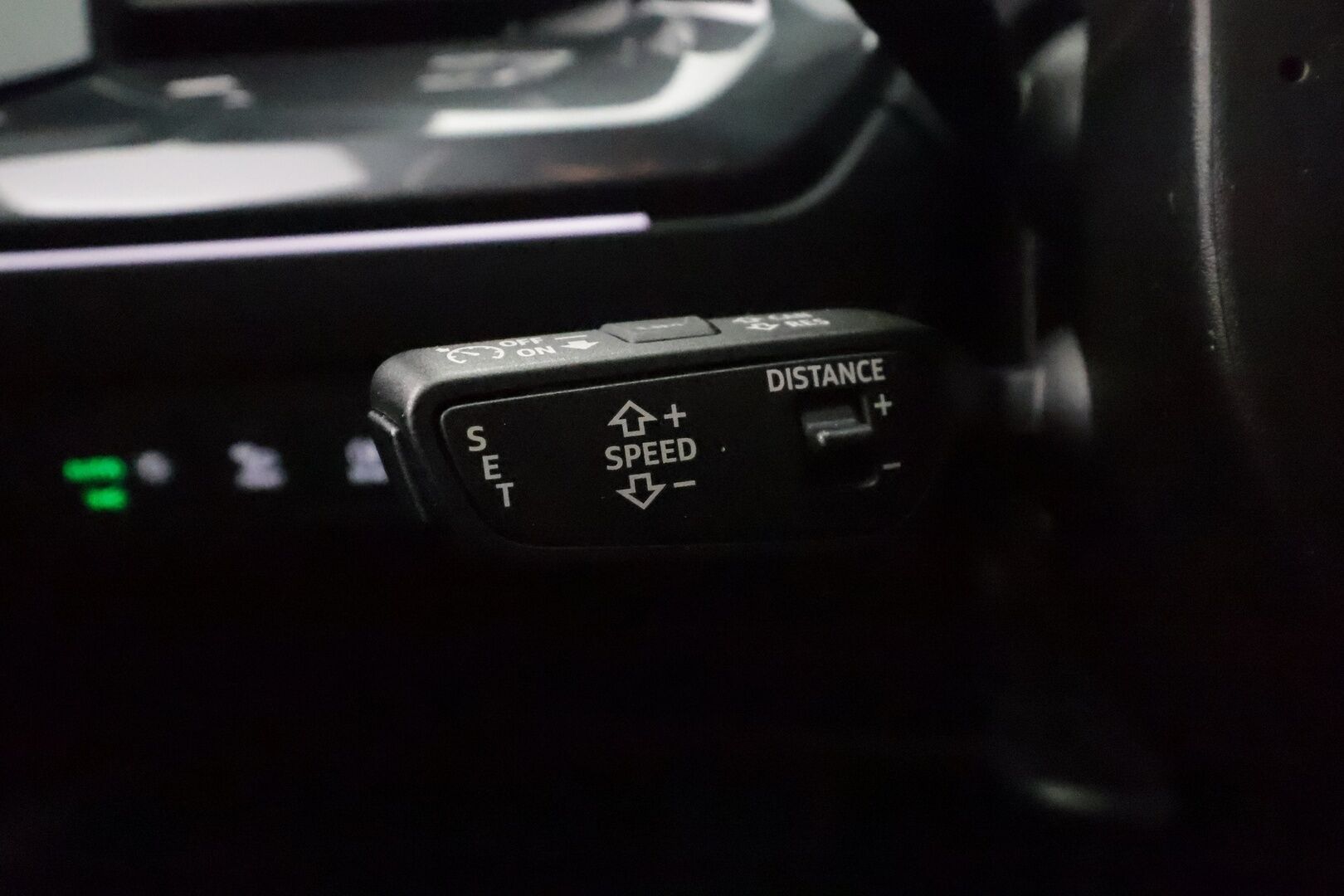 AUDI Q4 E-TRON 2023 40 Sportsback S-Line - ACC | ILP | Koukku | SONOS | S-Line | Matrix | Puolinahat | Sporttipenkit | P.kamera | Sähk. takaluukku | Keyless | Merkkihuollot | 