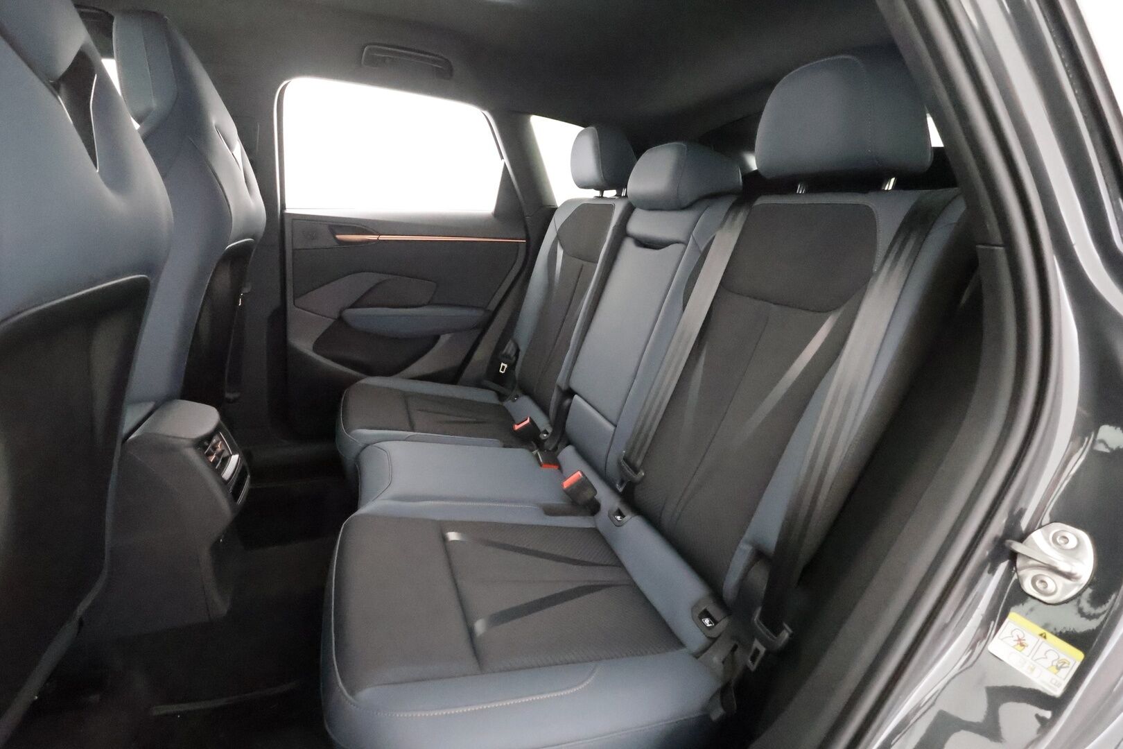 CUPRA Terramar 2025 1.5 eTSI 110 kW MHEV DSG - | ACC | Koukku | Webasto | P.Kamera | LED | Puolinahat | Digimittaristo | Keyless | Ratinlämmitys | Kahdet Renkaat |