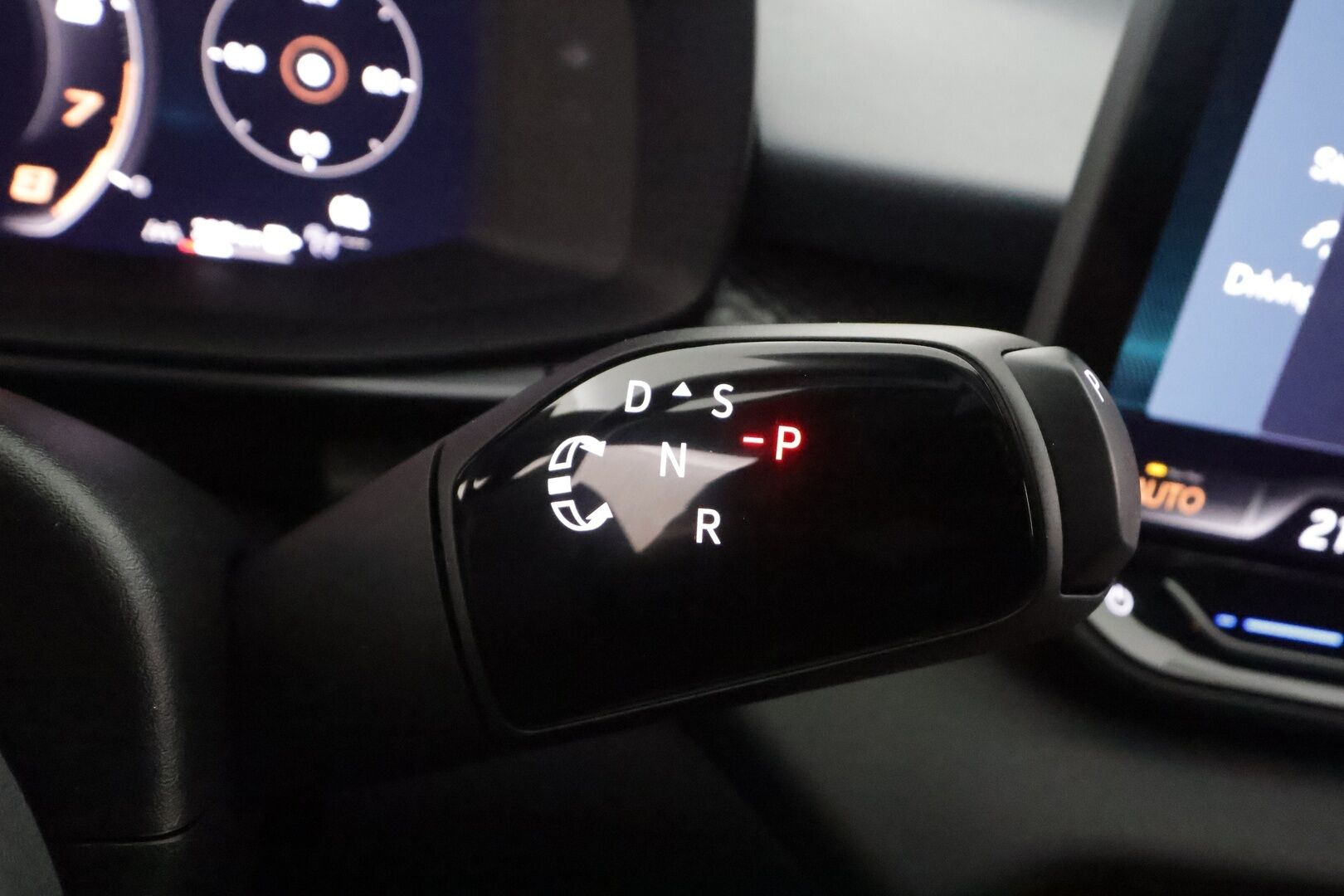 CUPRA Terramar 2025 1.5 eTSI 110 kW MHEV DSG - | ACC | Koukku | Webasto | P.Kamera | LED | Puolinahat | Digimittaristo | Keyless | Ratinlämmitys | Kahdet Renkaat |