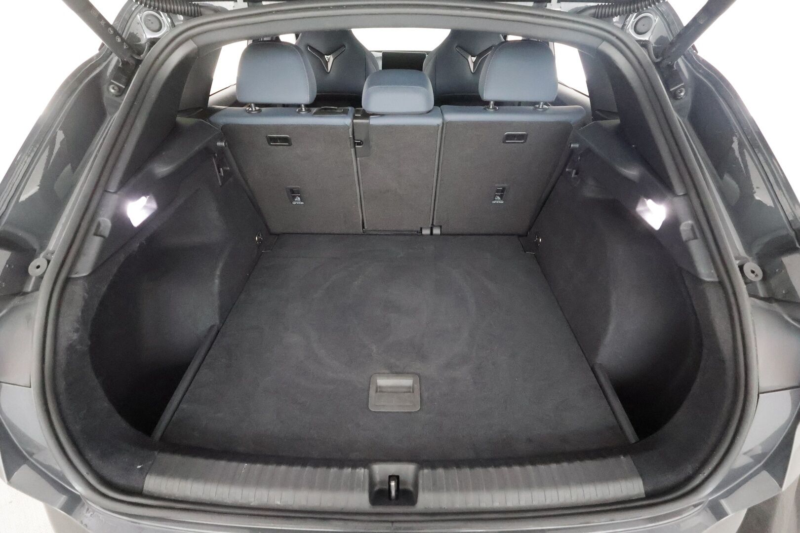CUPRA Terramar 2025 1.5 eTSI 110 kW MHEV DSG - | ACC | Koukku | Webasto | P.Kamera | LED | Puolinahat | Digimittaristo | Keyless | Ratinlämmitys | Kahdet Renkaat |