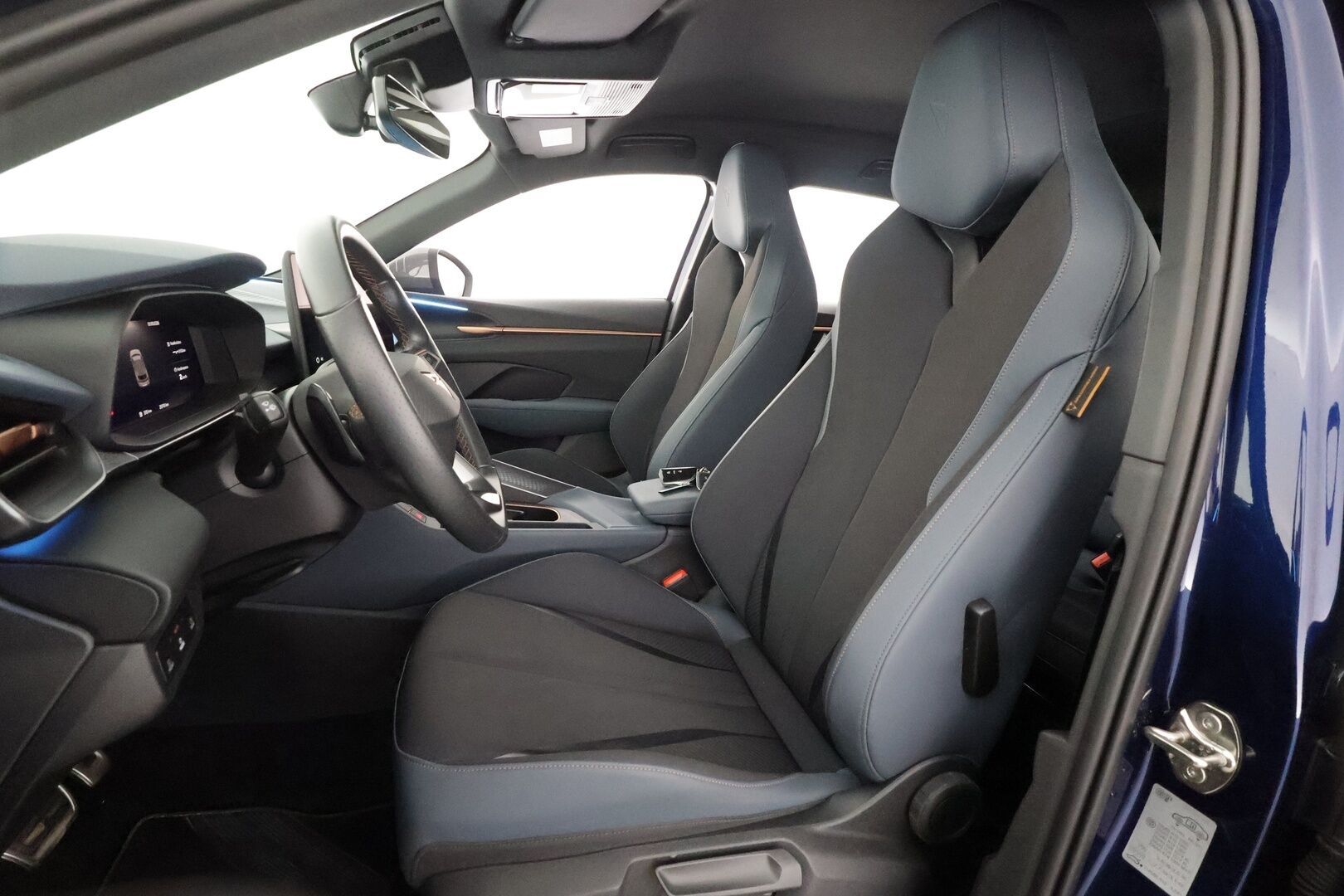 CUPRA Terramar 2025 1.5 eTSI 110 kW MHEV DSG - | ACC | Webasto | Koukku | P. Kamera | Puolinahat | Digimittaristo | Ratinlämmitys | Keyless | Apple&Android | Kahdet Cupran vanteet