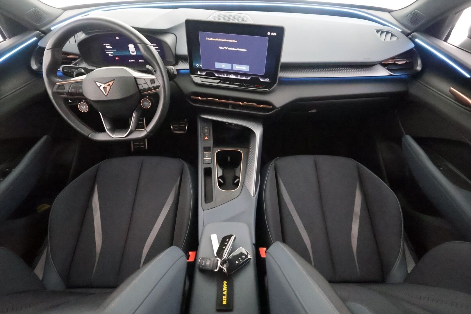 CUPRA Terramar 2025 1.5 eTSI 110 kW MHEV DSG - | ACC | Webasto | Koukku | P. Kamera | Puolinahat | Digimittaristo | Ratinlämmitys | Keyless | Apple&Android | Kahdet Cupran vanteet