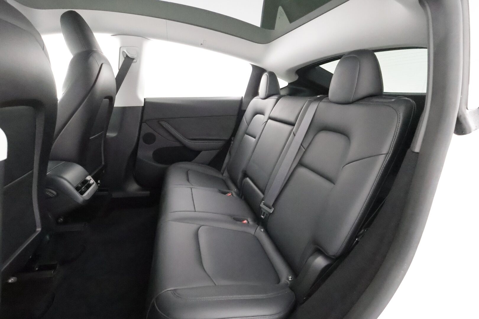 TESLA MODEL Y 2022 Performance - | ILP | Koukku | ACC | Lasikatto | Matrix-LED | Muistipenkki | P.Kamera | Premium Audio | Navi | Kaistavahti | Keyless | 
