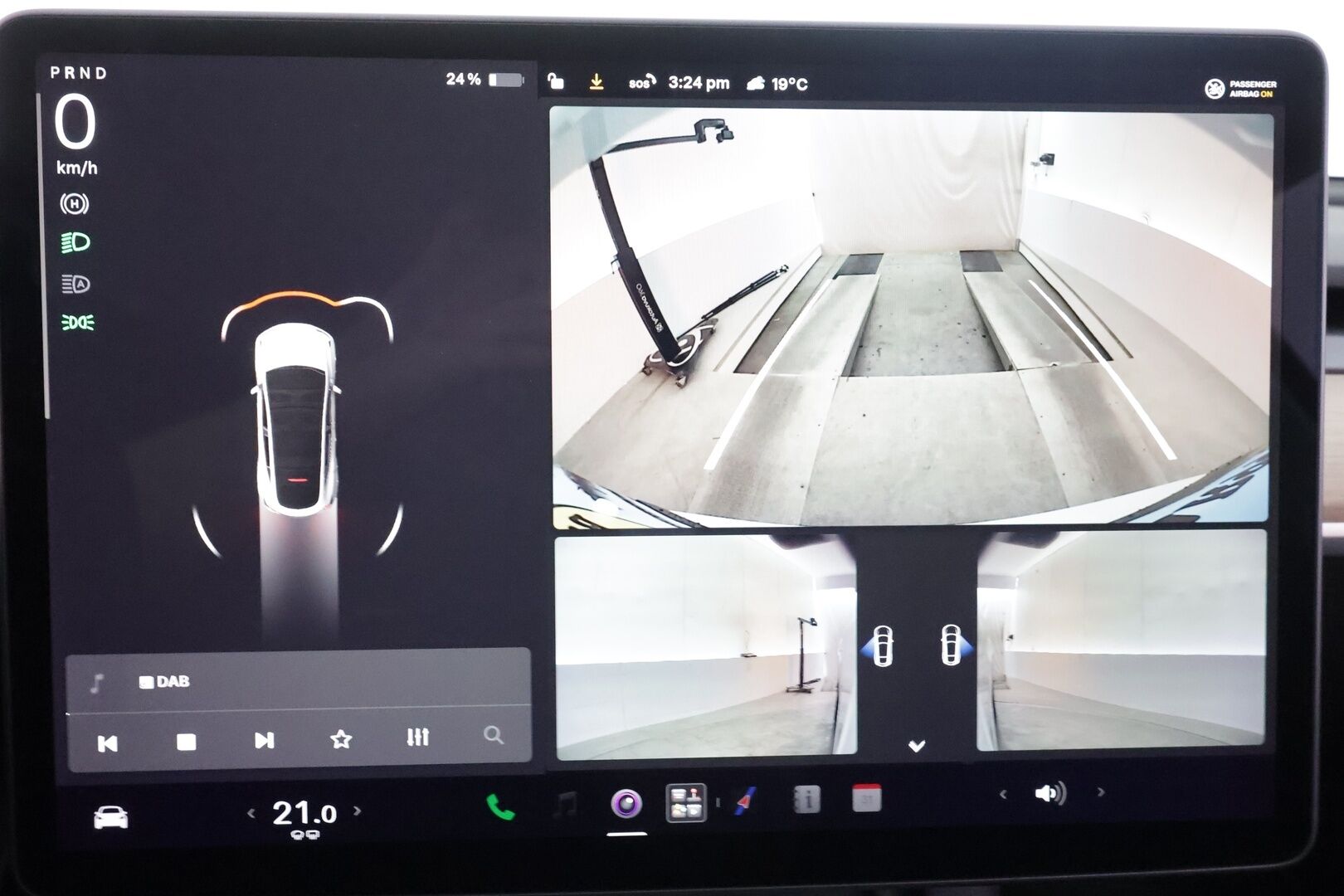TESLA MODEL Y 2022 Performance - | ILP | Koukku | ACC | Lasikatto | Matrix-LED | Muistipenkki | P.Kamera | Premium Audio | Navi | Kaistavahti | Keyless | 