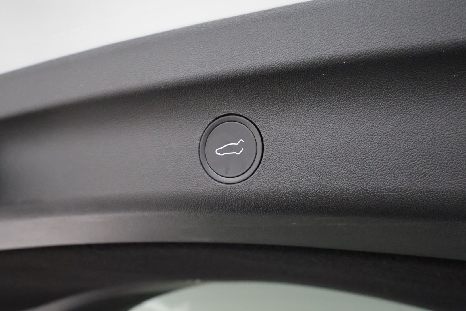 TESLA MODEL Y 2022 Performance - | ILP | Koukku | ACC | Lasikatto | Matrix-LED | Muistipenkki | P.Kamera | Premium Audio | Navi | Kaistavahti | Keyless | 