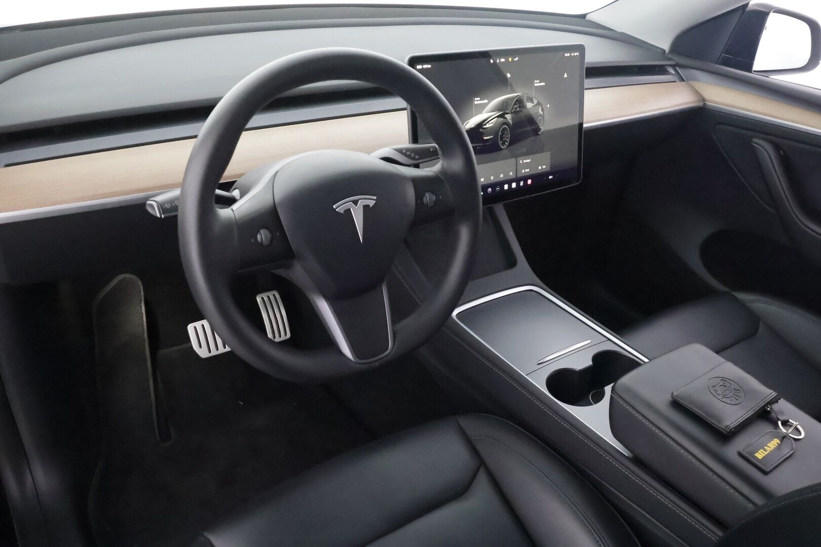 TESLA MODEL Y 2022 Performance Dual Motor - | ILP | Koukku | ACC | Lasikatto | Matrix-LED | P.Kamera | Muistipenkki | Premium Audio | Navi | Kaistavahti | Keyless | Kahdet renkaat |