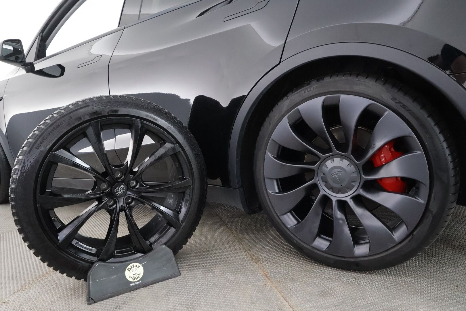 TESLA MODEL Y 2022 Performance Dual Motor - | ILP | Koukku | ACC | Lasikatto | Matrix-LED | P.Kamera | Muistipenkki | Premium Audio | Navi | Kaistavahti | Keyless | Kahdet renkaat |