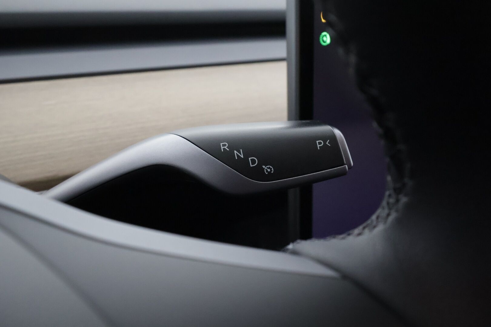 Tesla Model Y 2024 Performance - | ACC | ILP | Koukku | Matrix | Ryzen | Premium Audio | Lasikatto | Muistipenkki | Sähkönahat | P.kamera | Autosteer | 2x kaapelit | ALV |