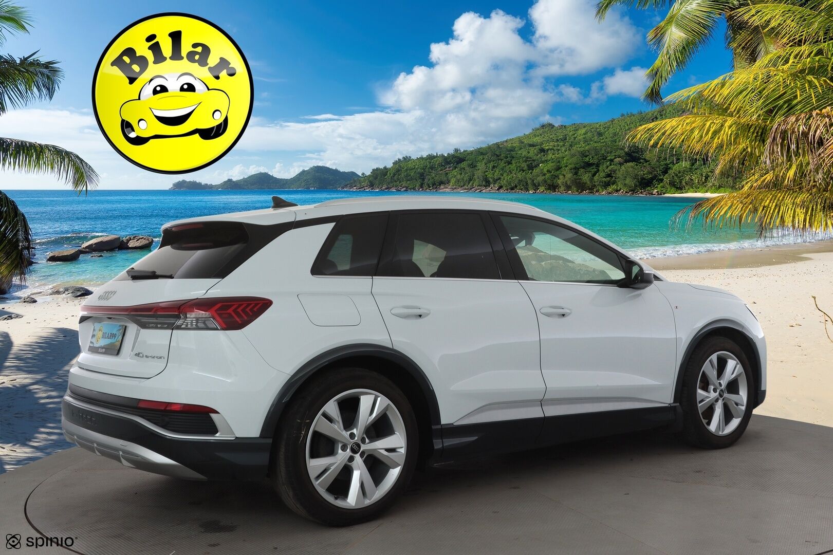 AUDI Q4 E-TRON 2023 40 e-tron S-line - | ACC | ILP | 2x S-Line | Puolinahat | Sporttipenkit | P.kamera | Kaistavahti | Digimittaristo | Sähk. takaluukku | 2x renkaat aluin | ALV |