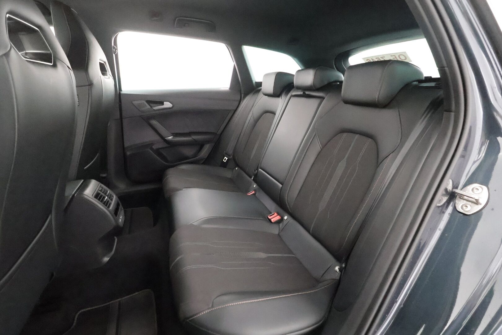 CUPRA LEON SPORTSTOURER 2022  1.4 e-Hybrid 180kW DSG - | ACC | Koukku | DCC | Puolinahat | P.kamera | Ambient light | Keyless | Digimittaristo | Lane Assist | Lämm. ratti | Sähk. takaluukku | Merkkihuollot |