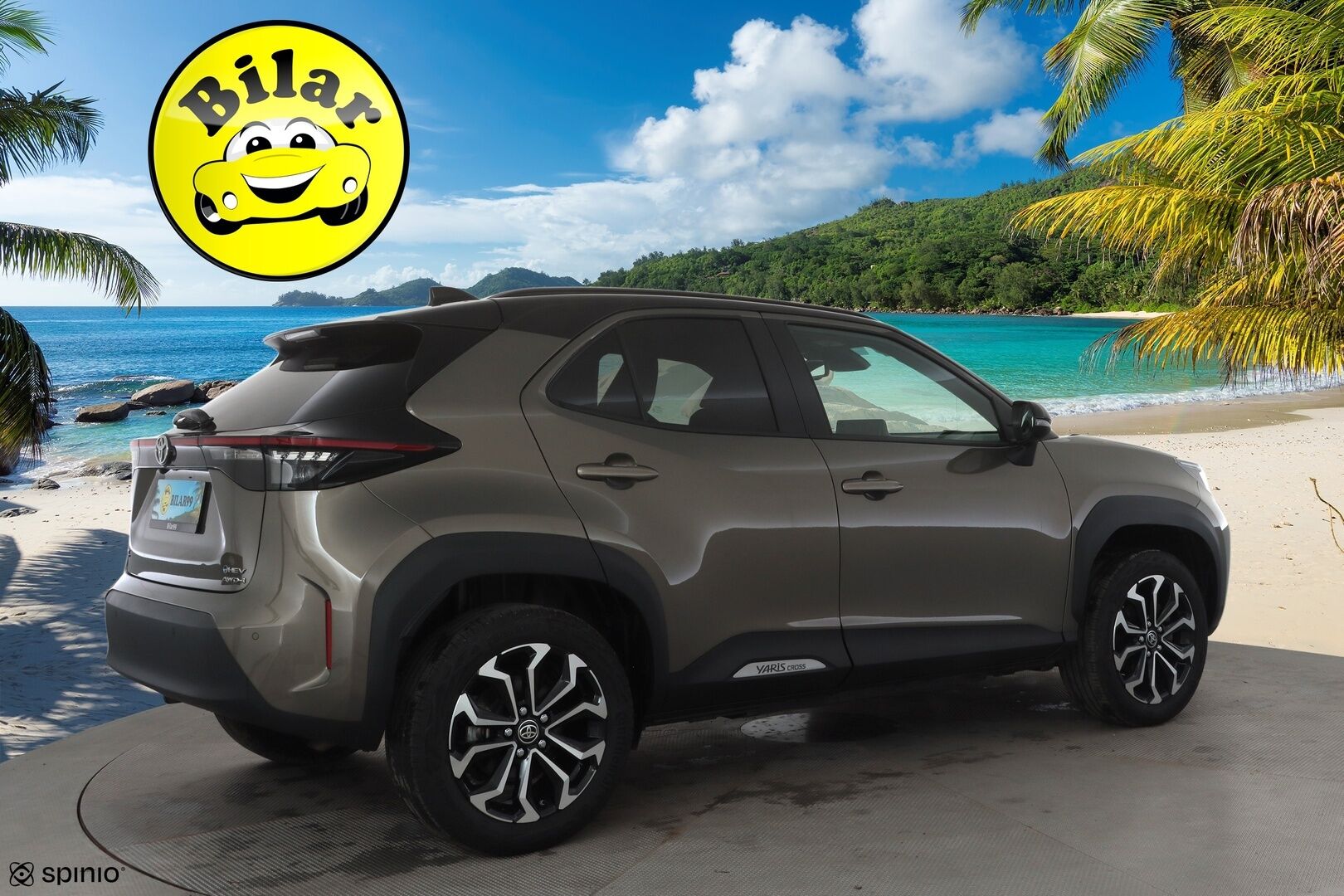 TOYOTA YARIS CROSS 2025 1,5 Hybrid AWD-i Intense - | ACC | LED | P.Kamera | Navi | Kaistavahti | Keyless | PDA | Facelift | Merkkihuollot |