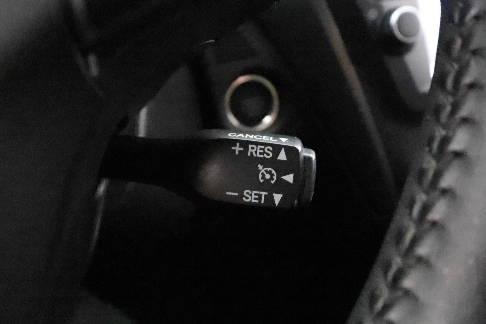 Toyota Avensis 2017 1,8 Valvematic Premium Touring Sports - | Vakkari | Lohko | Puolinahat | P.Kamera | Keyless | Lämmitettävät Pyyhkijät | Kahdet Renkaat |