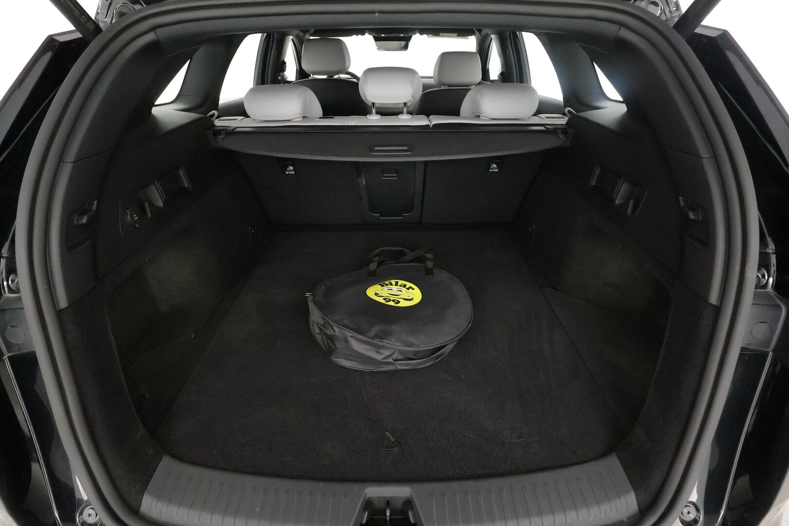 BYD SEAL 6 DM-i 2025 Touring Comfort - | ACC | Nahkaverhoilu | Sähköpenkit | P.kamera | Keyless | LED | Lane Assist | BSM | RCTA | Apple & Android | Sähk. takaluukku | Digimittaristo | 