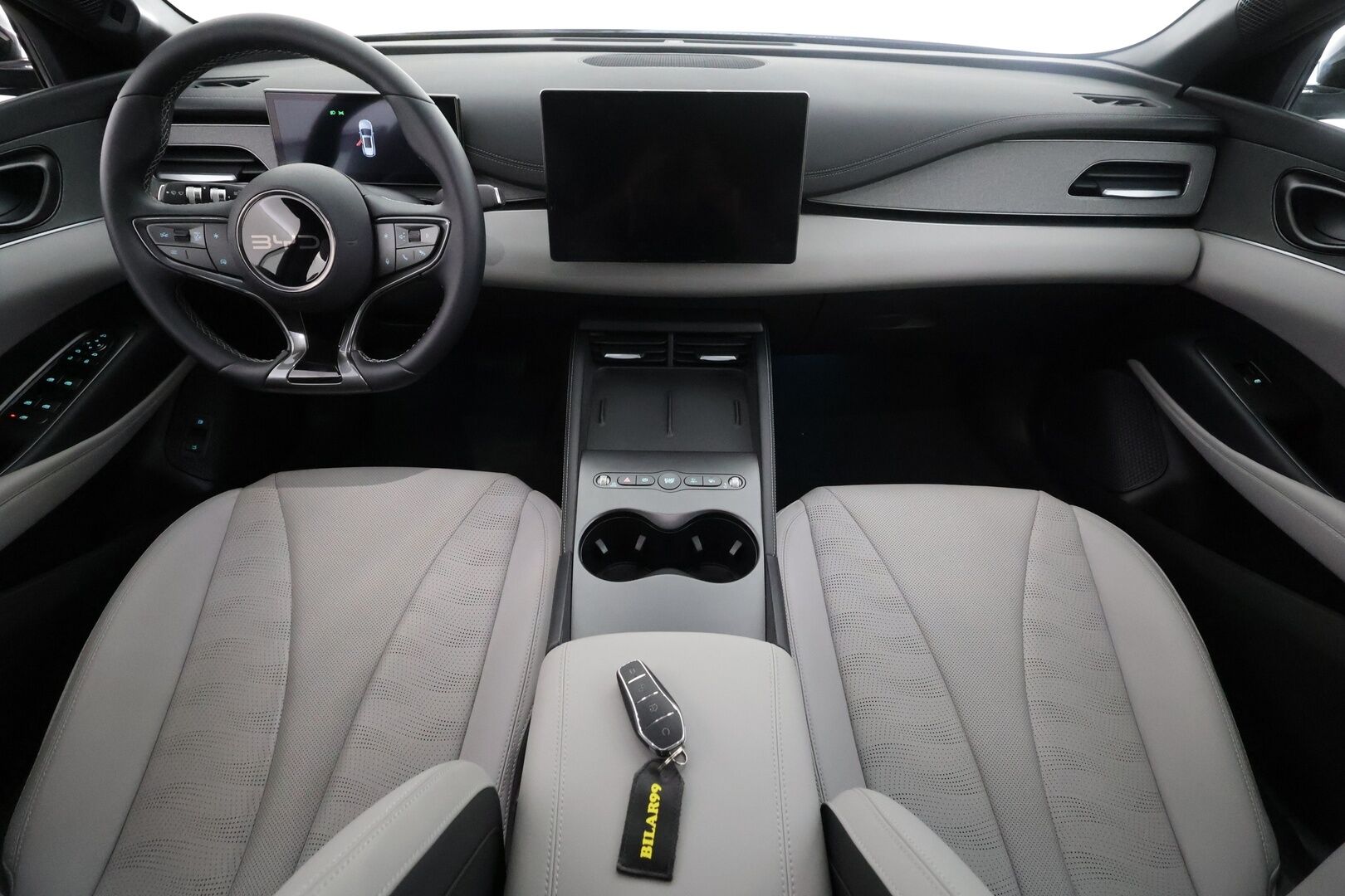 BYD SEAL 6 DM-i 2025 Touring Comfort - | ACC | Nahkaverhoilu | Sähköpenkit | P.kamera | Keyless | LED | Lane Assist | BSM | RCTA | Apple & Android | Sähk. takaluukku | Digimittaristo | 