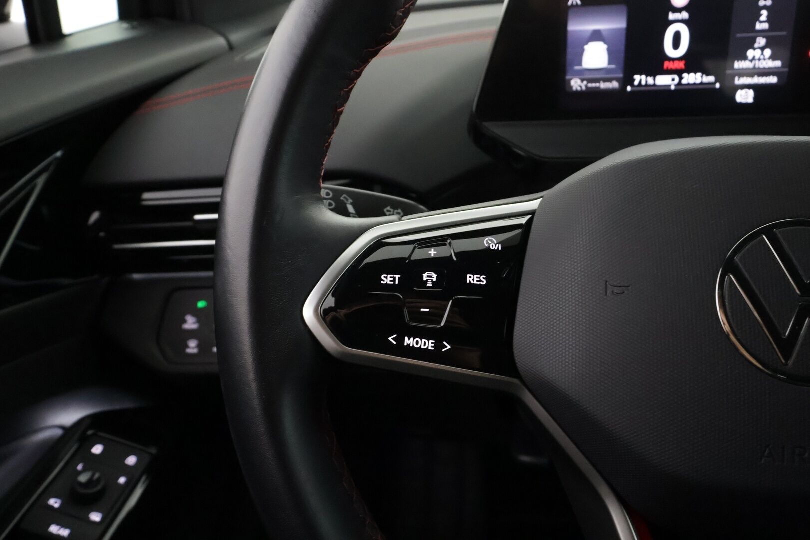 VOLKSWAGEN ID.5 2023 GTX - | ACC | ILP | Koukku | Matrix-LED | Puolinahat | P.Kamera | Ratinlämmitys | Digimittaristo | Navi | Keyless | Merkkihuollettu | Kahdet Renkaat |